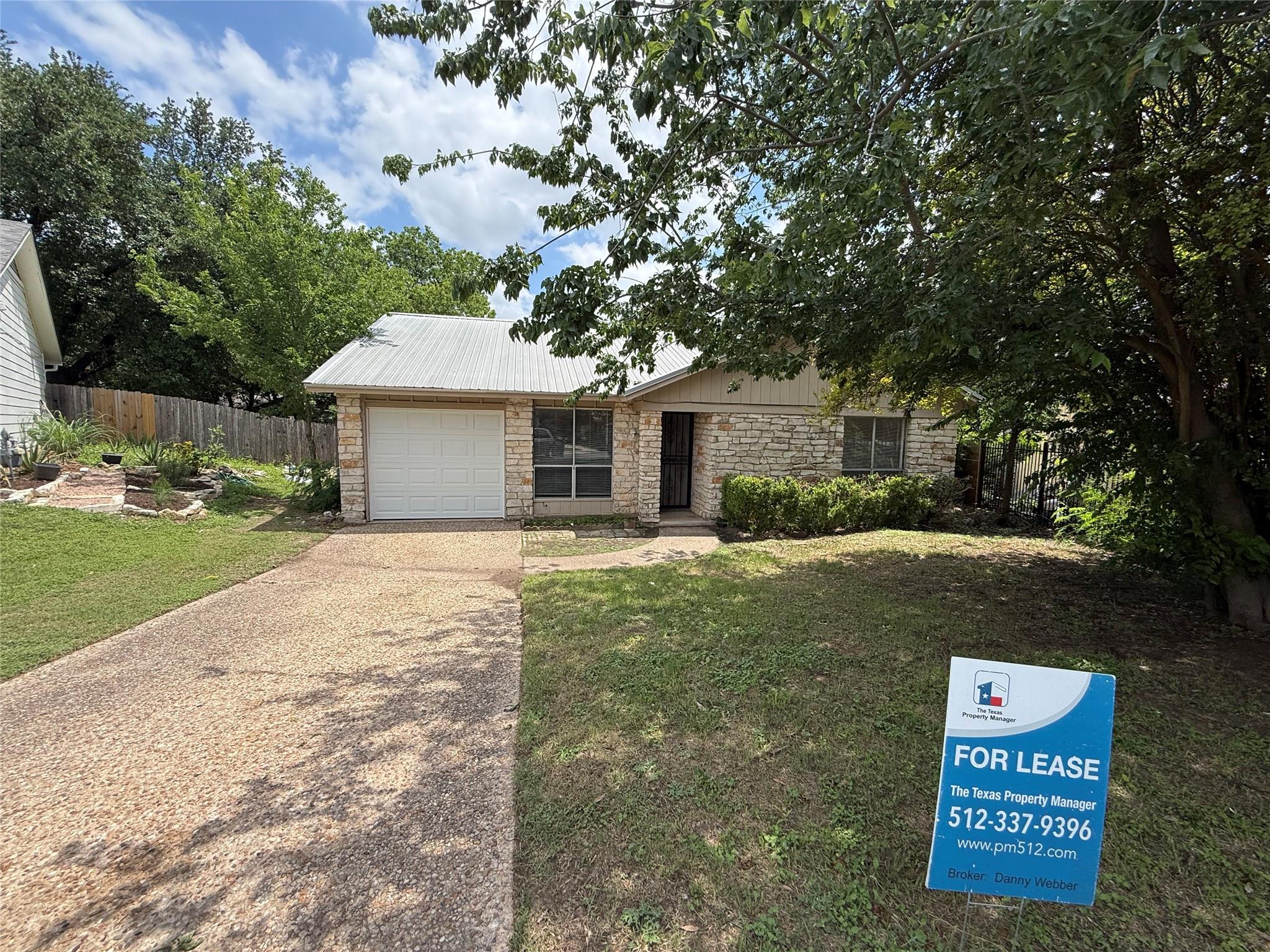 1109 Village Green Dr, Austin, TX 78753