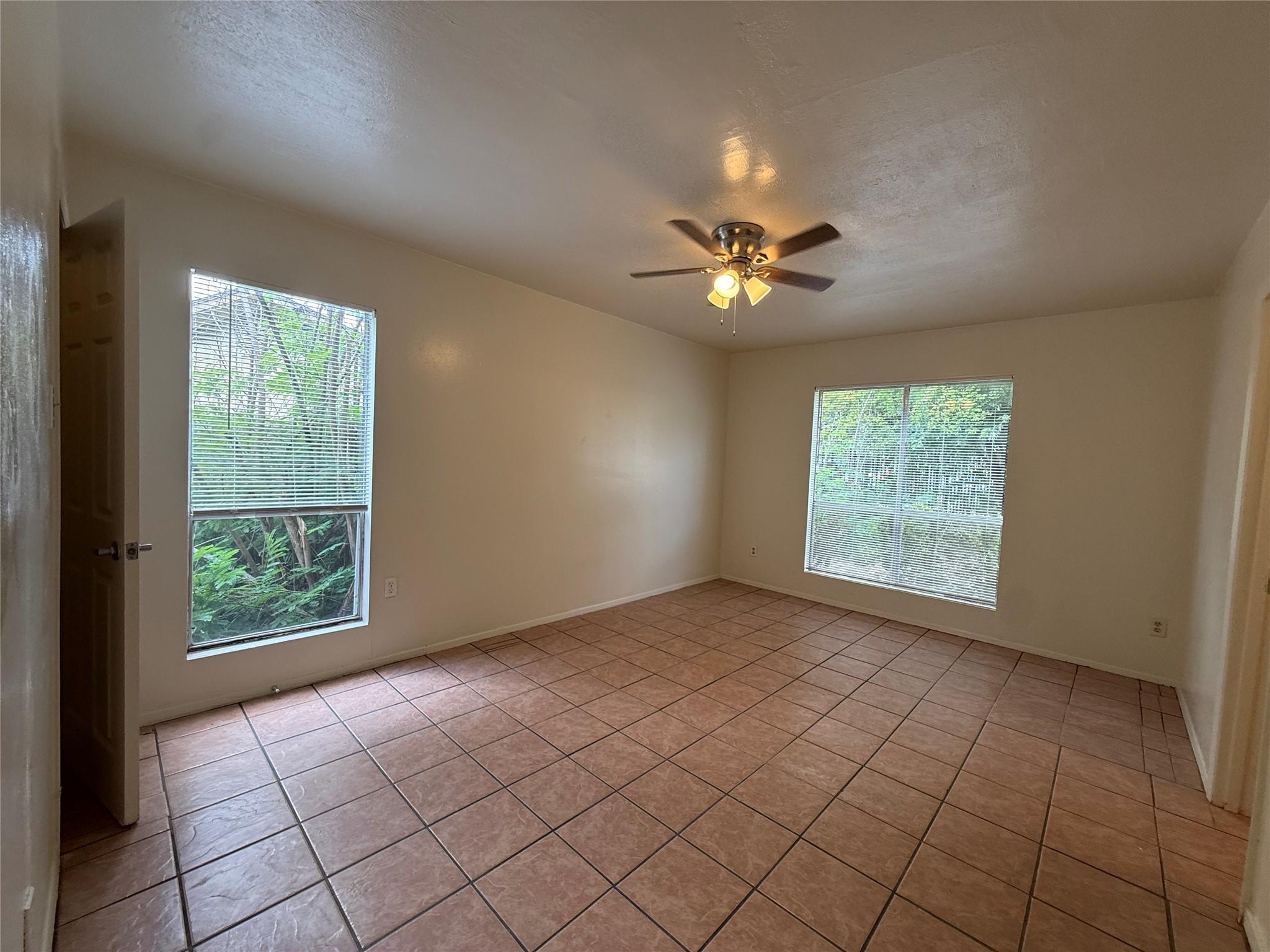 1109 Village Green Dr, Austin, TX 78753