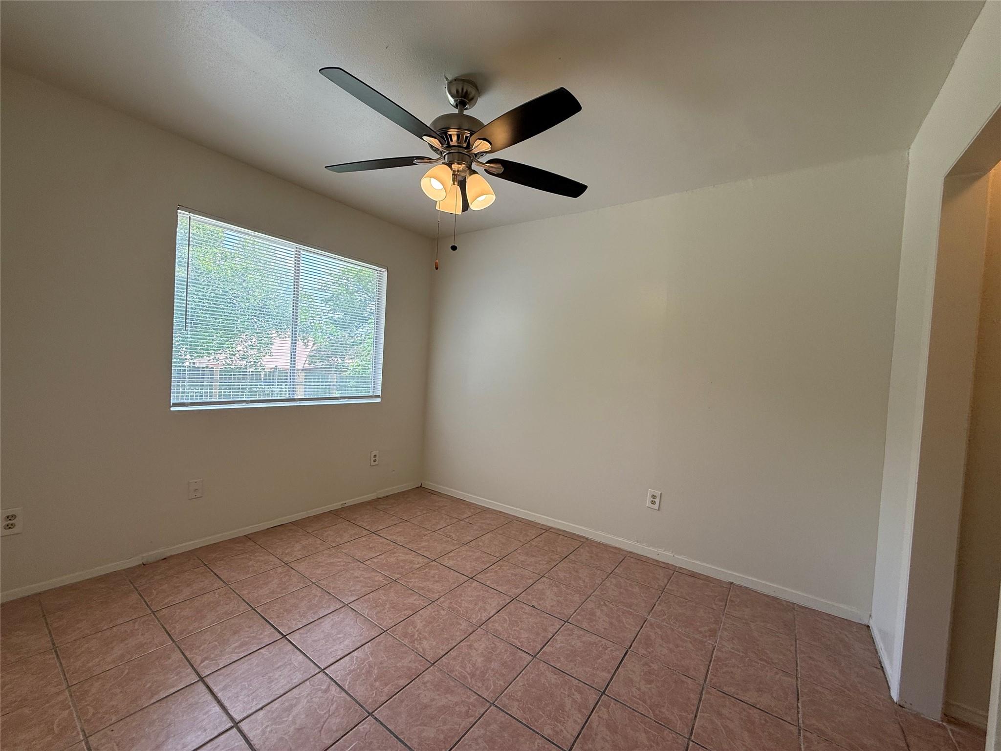 1109 Village Green Dr, Austin, TX 78753