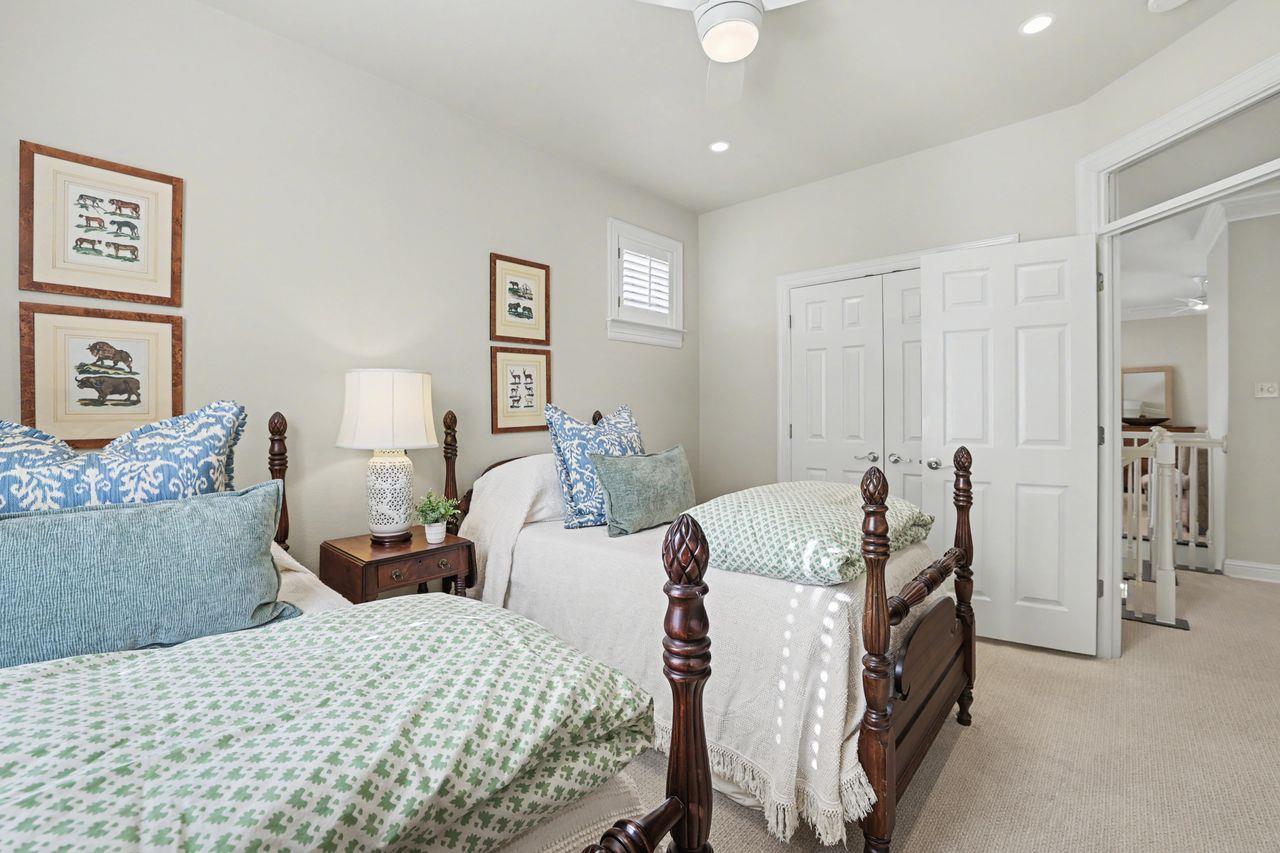 3800 Bailey Ln # F-1, Austin, TX 78756