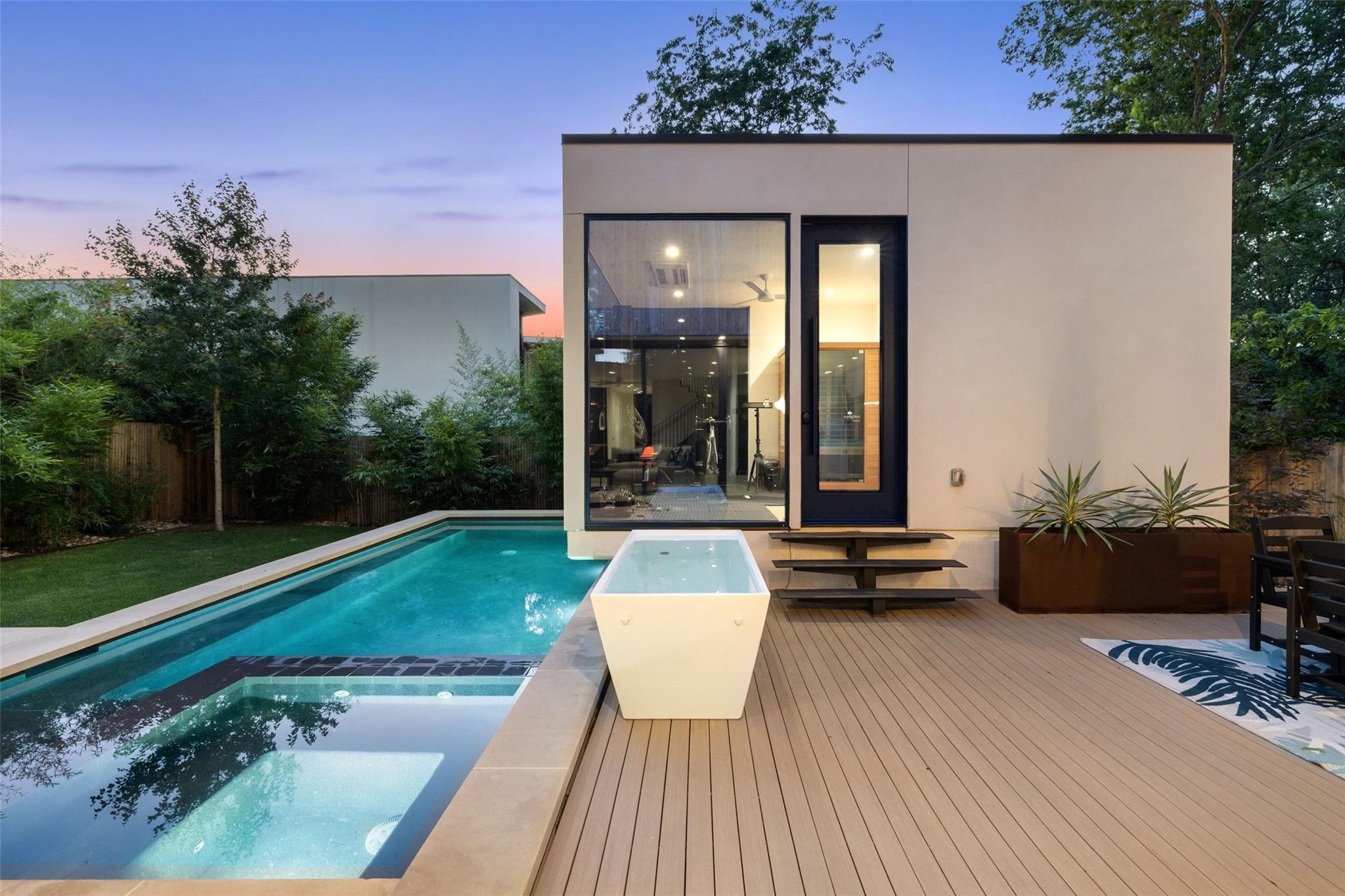 1304 Folts Ave, Austin, TX 78704