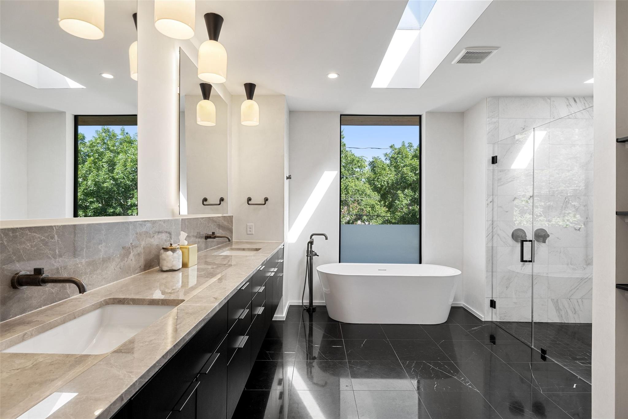 1304 Folts Ave, Austin, TX 78704