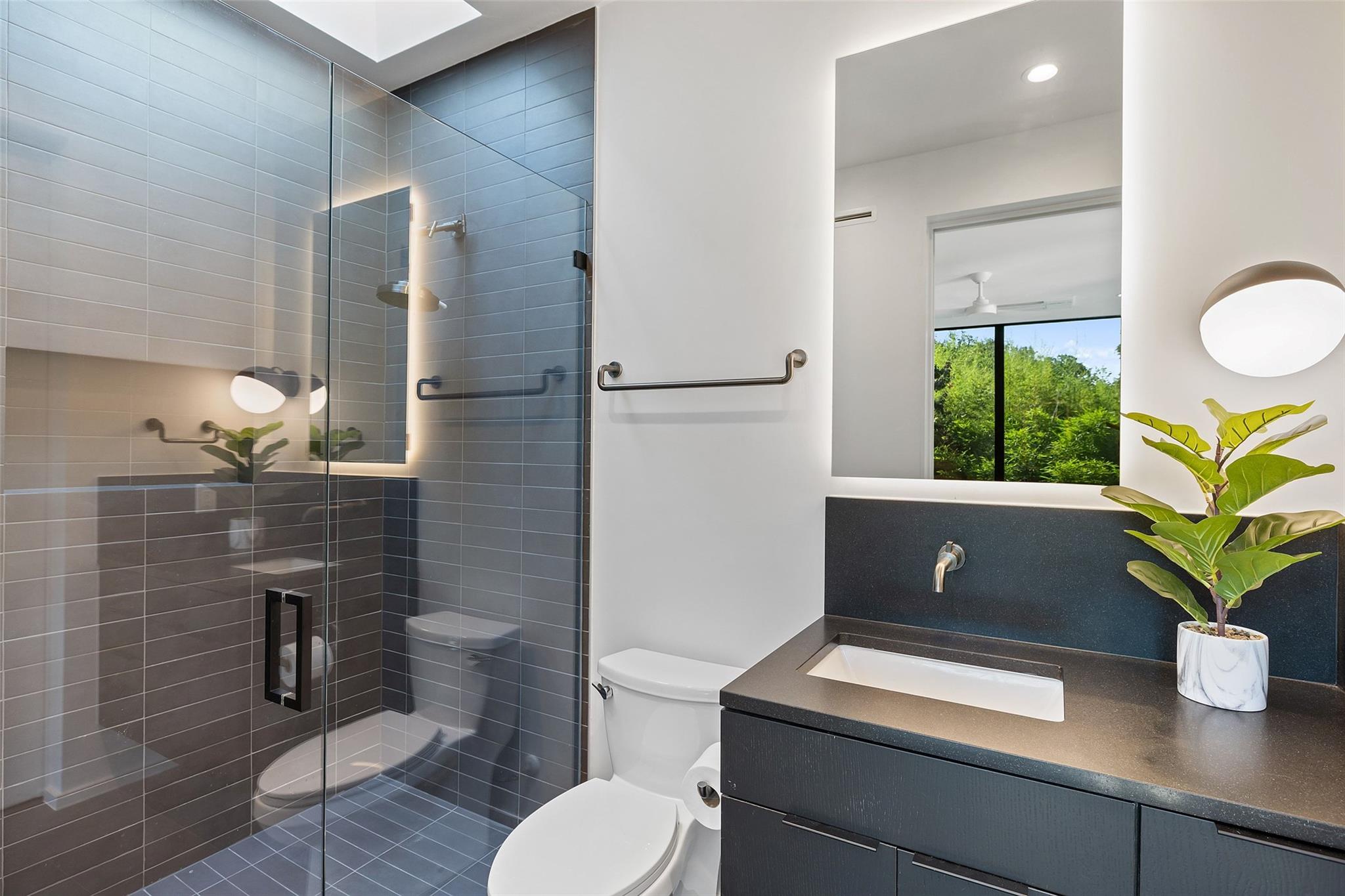 1304 Folts Ave, Austin, TX 78704