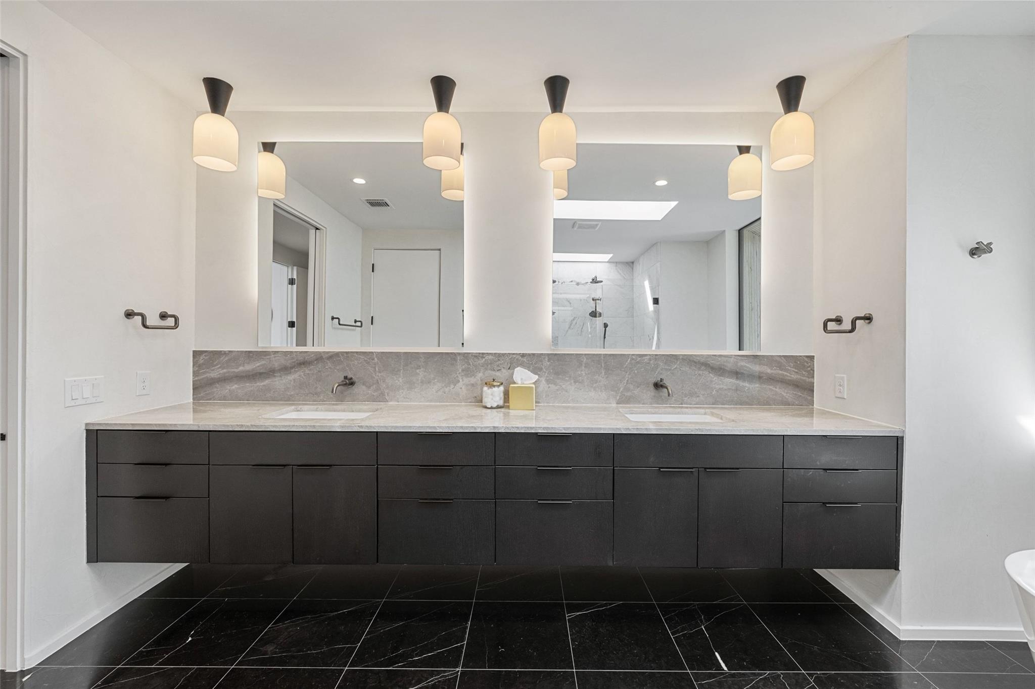 1304 Folts Ave, Austin, TX 78704