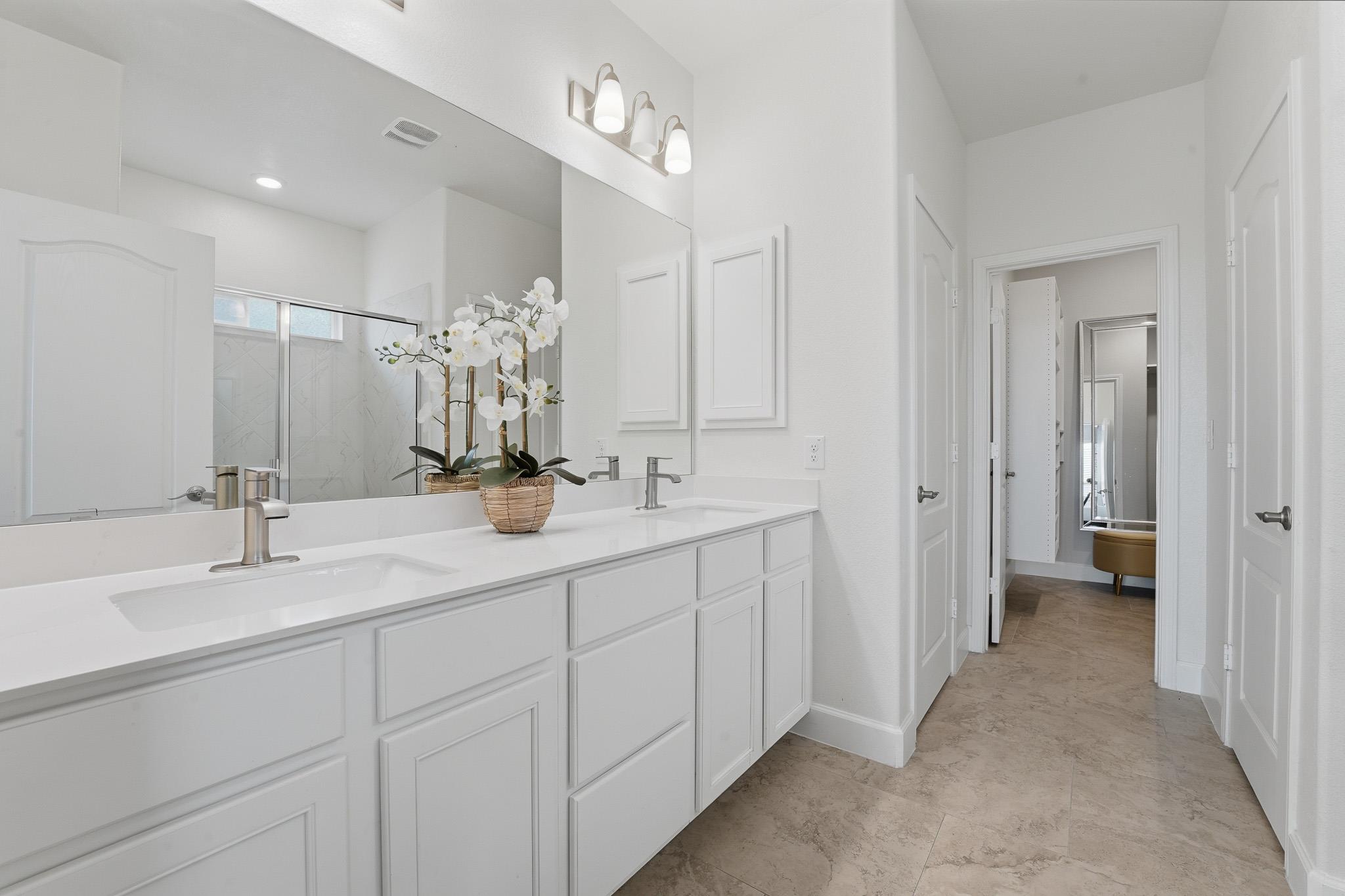 1515 Foxglove Dr, Lockhart, TX 78644