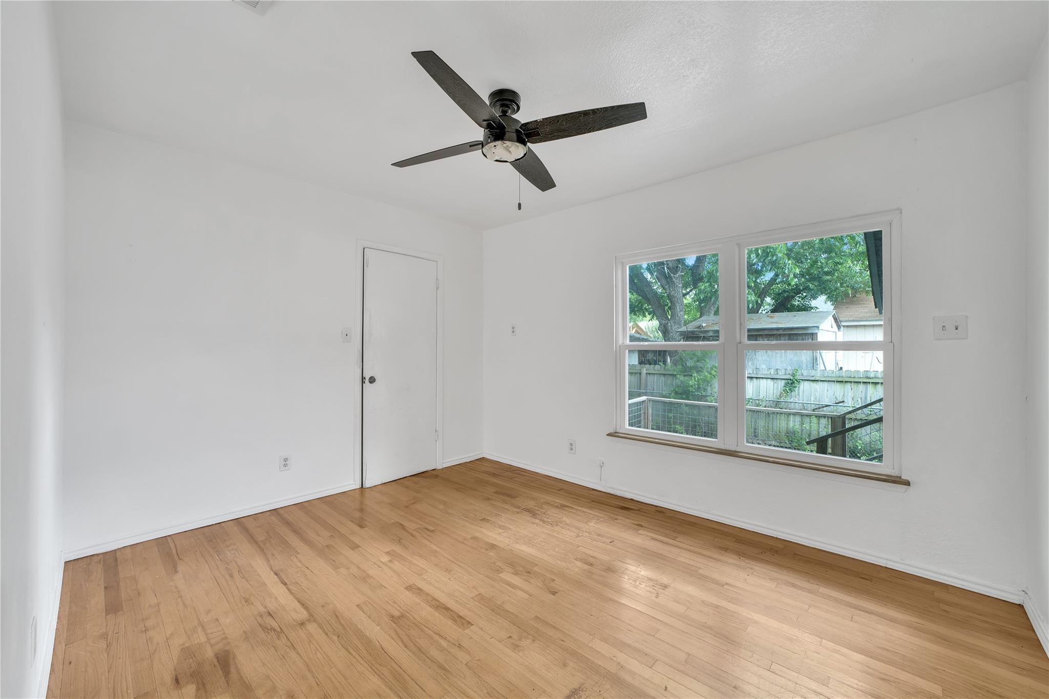 206 Sherwood St, San Marcos, TX 78666