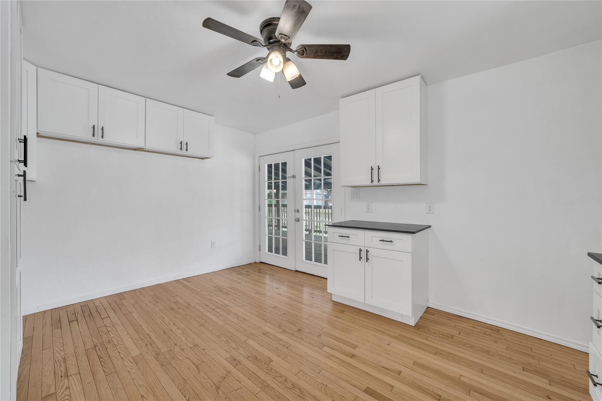206 Sherwood St, San Marcos, TX 78666