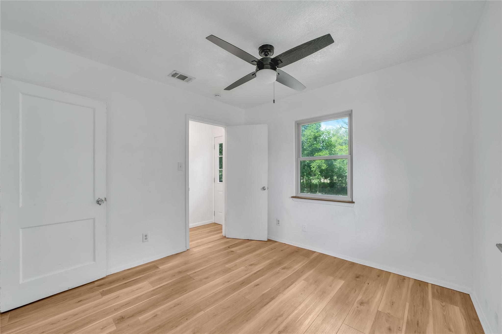 206 Sherwood St, San Marcos, TX 78666