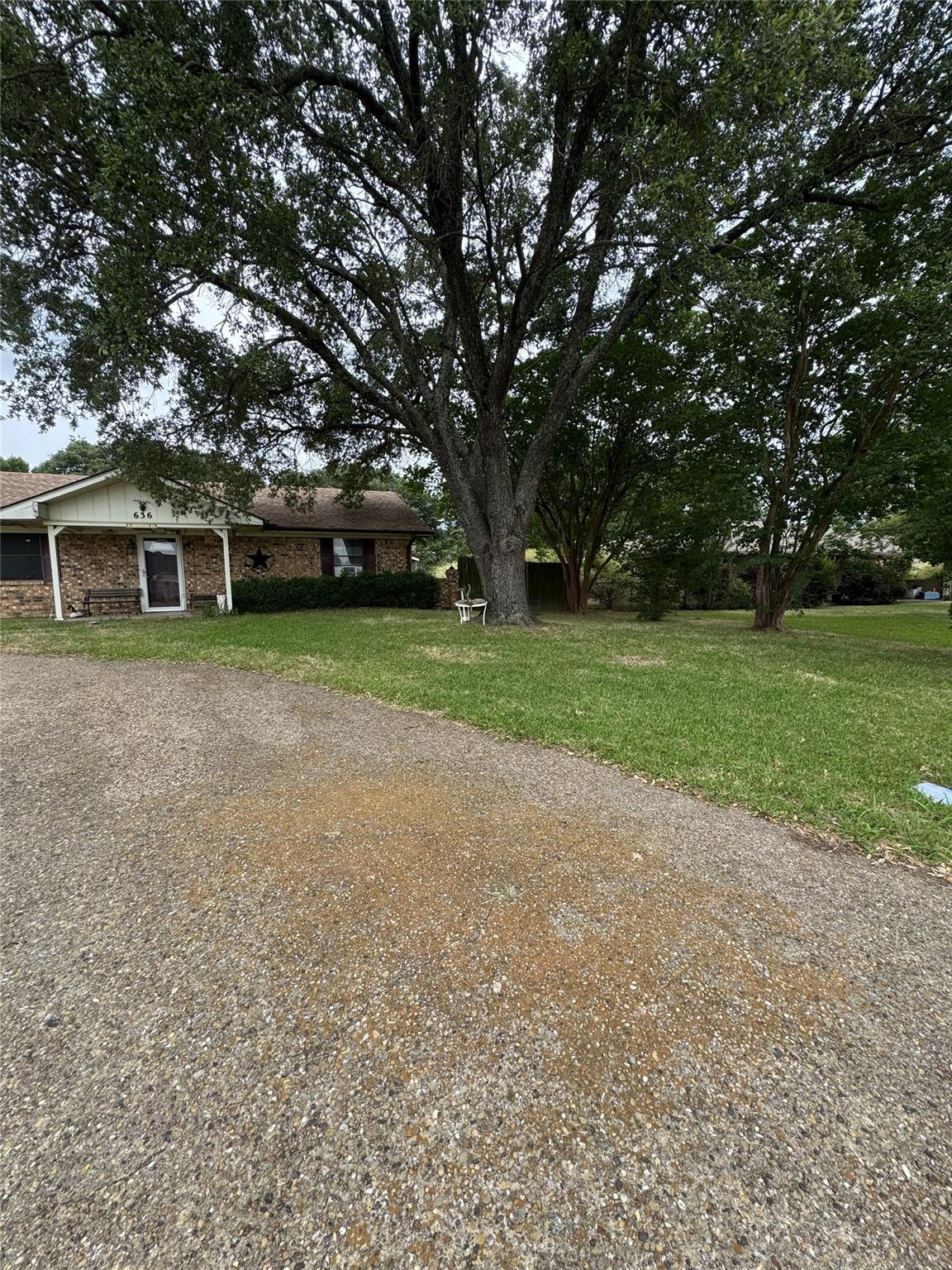 636 E Kempner St, Mabank, TX 75147