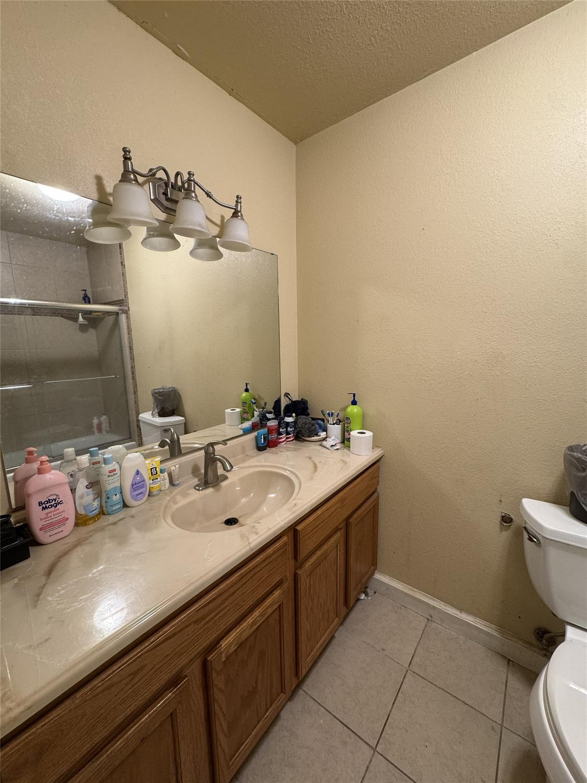636 E Kempner St, Mabank, TX 75147