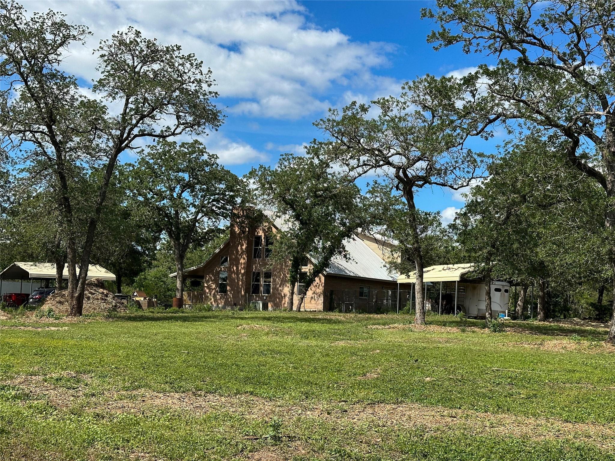 380 Woodlands Dr, Bastrop, TX 78602