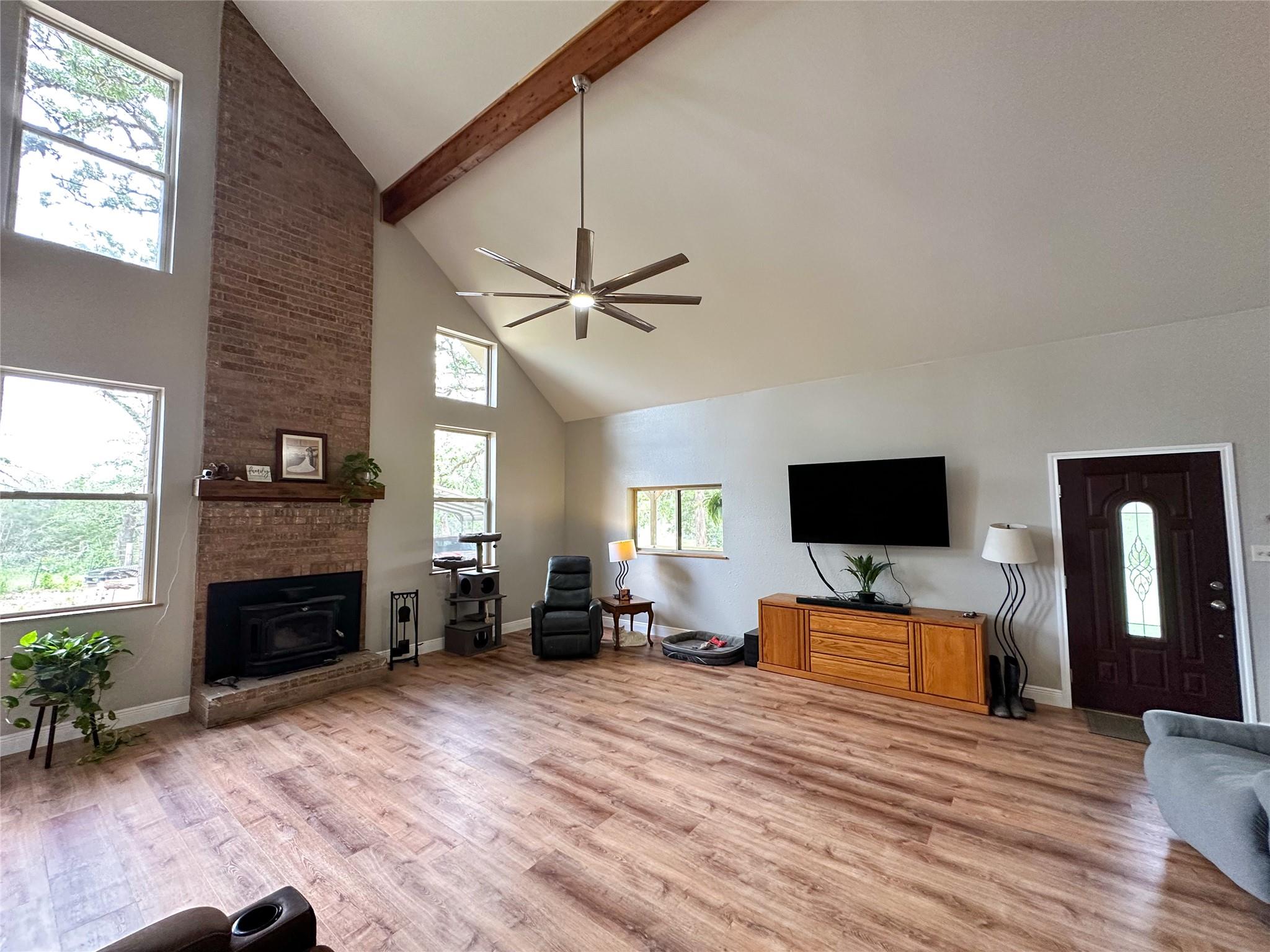 380 Woodlands Dr, Bastrop, TX 78602