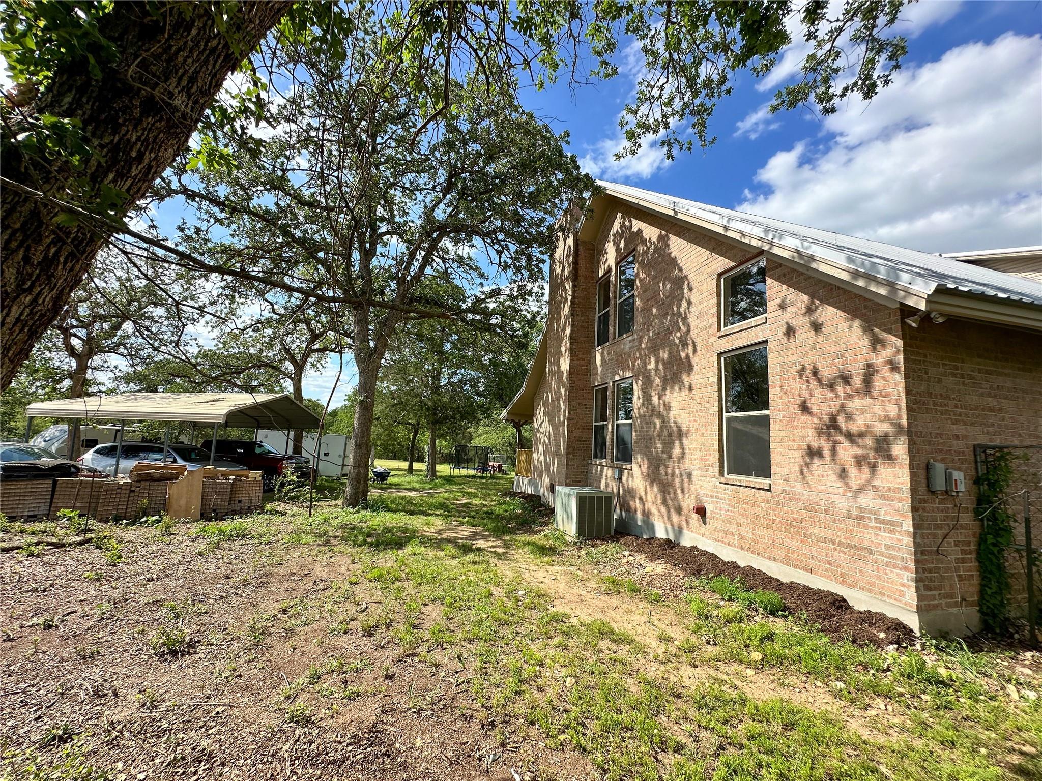 380 Woodlands Dr, Bastrop, TX 78602