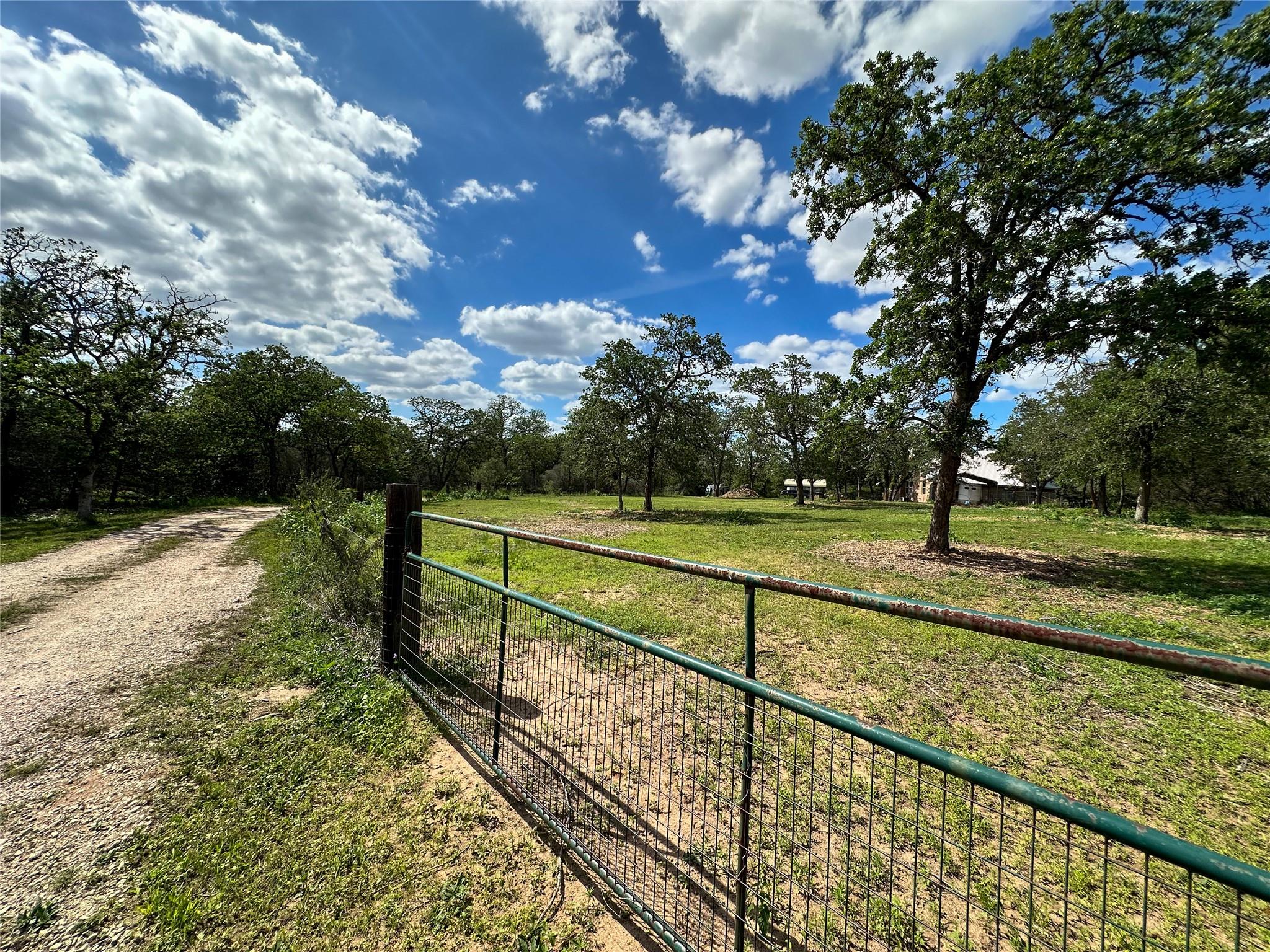 380 Woodlands Dr, Bastrop, TX 78602