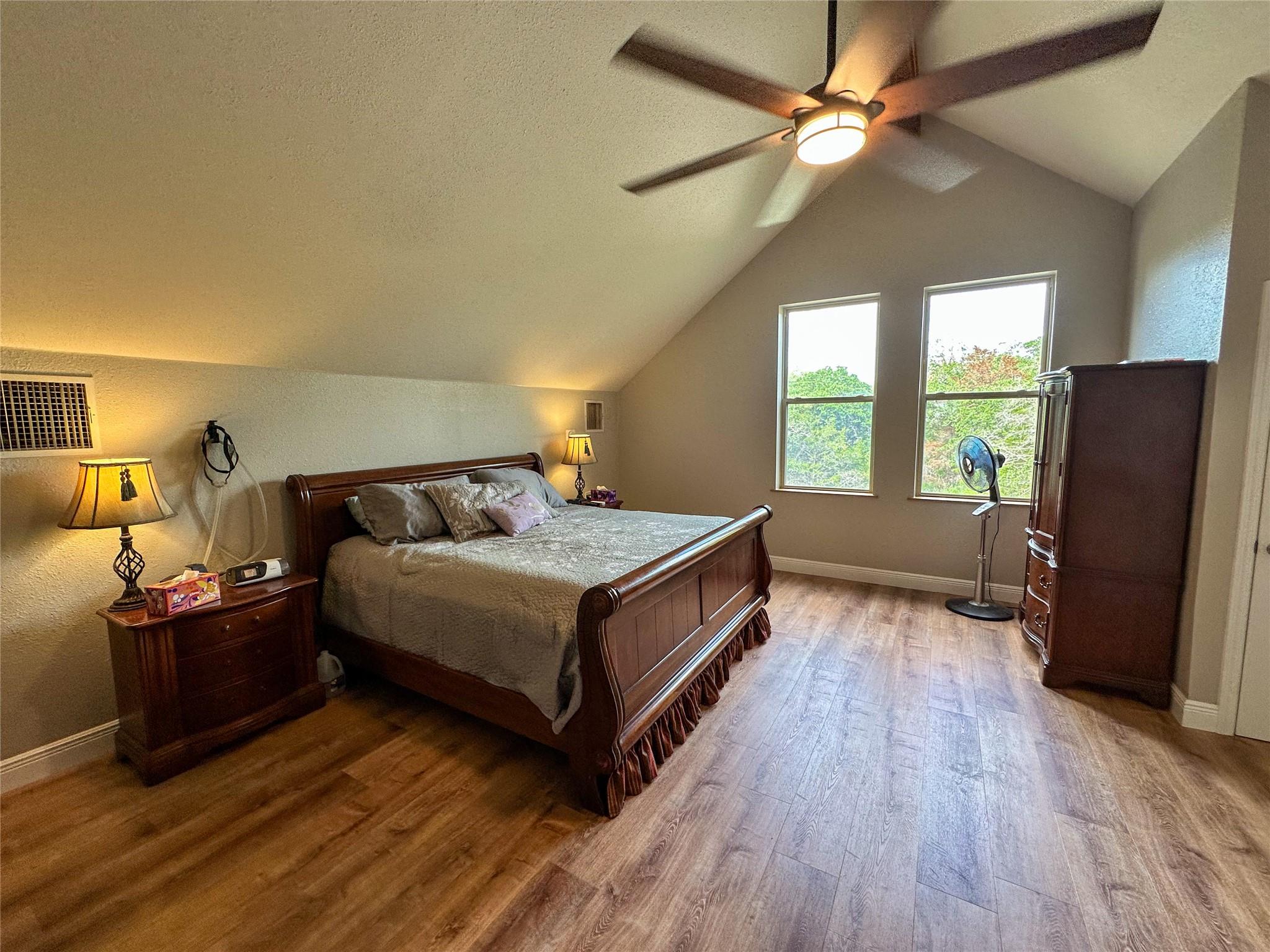 380 Woodlands Dr, Bastrop, TX 78602