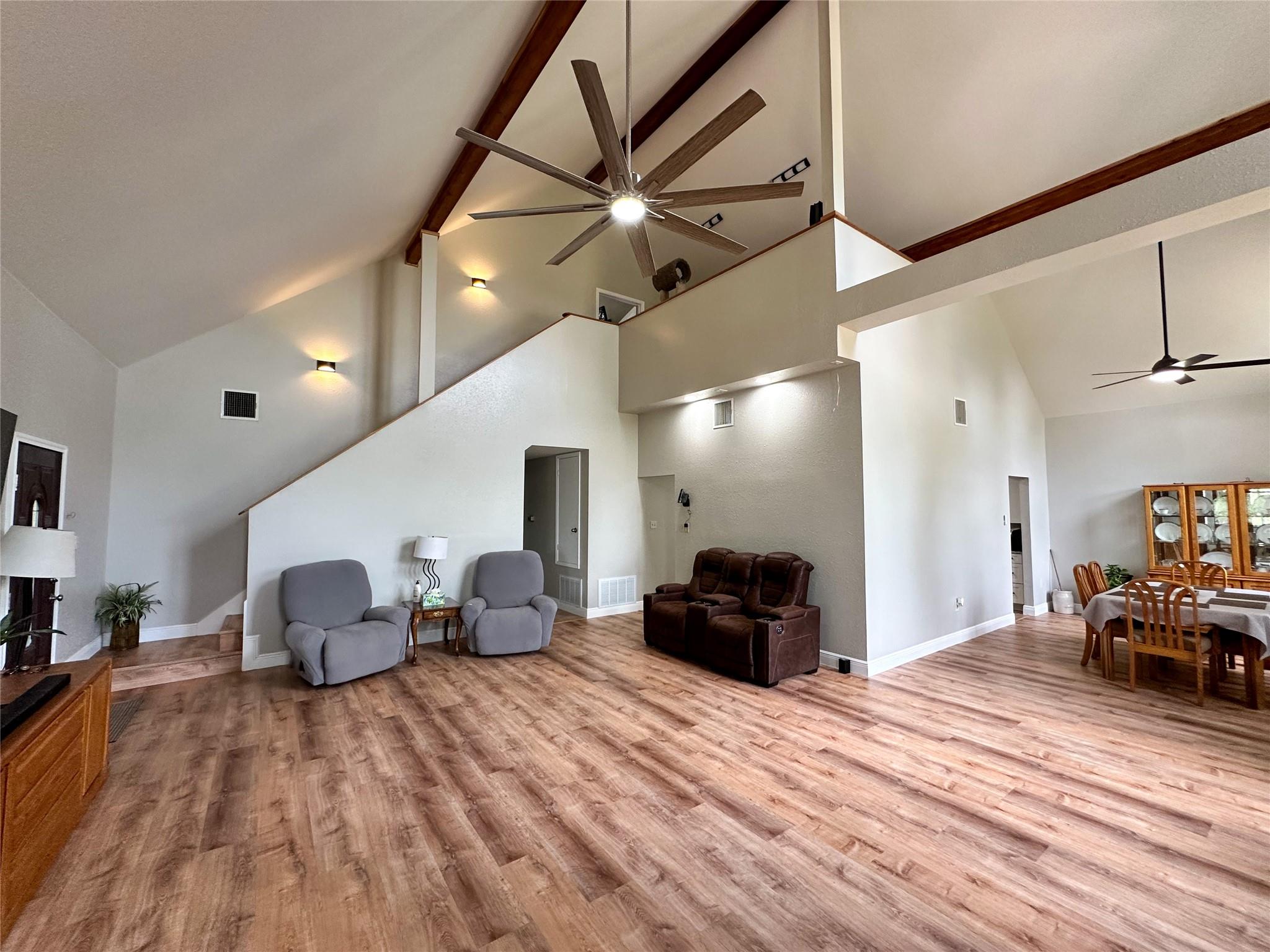 380 Woodlands Dr, Bastrop, TX 78602