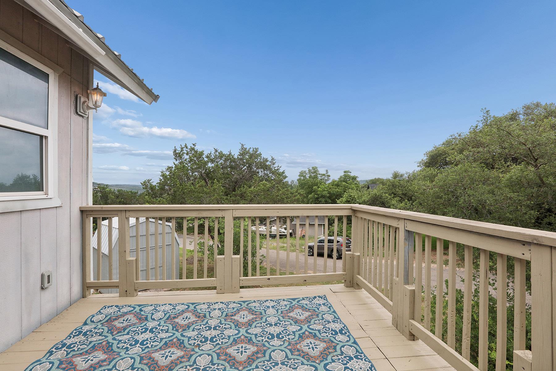 10913 Ridgeway St, Jonestown, TX 78645