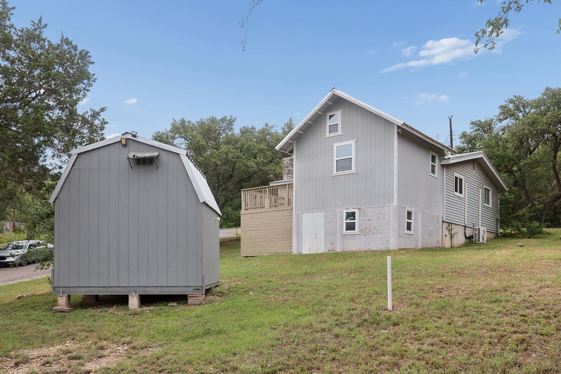 10913 Ridgeway St, Jonestown, TX 78645