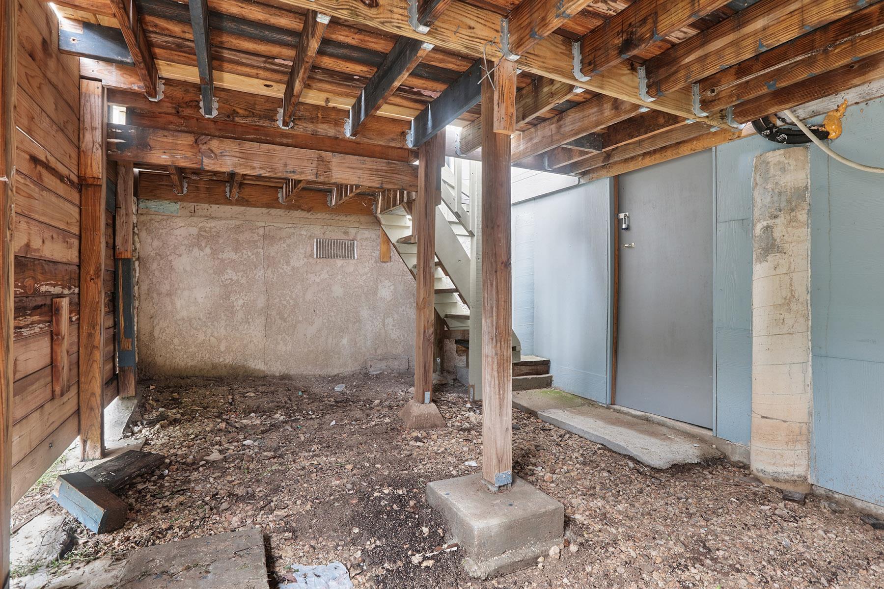 10913 Ridgeway St, Jonestown, TX 78645