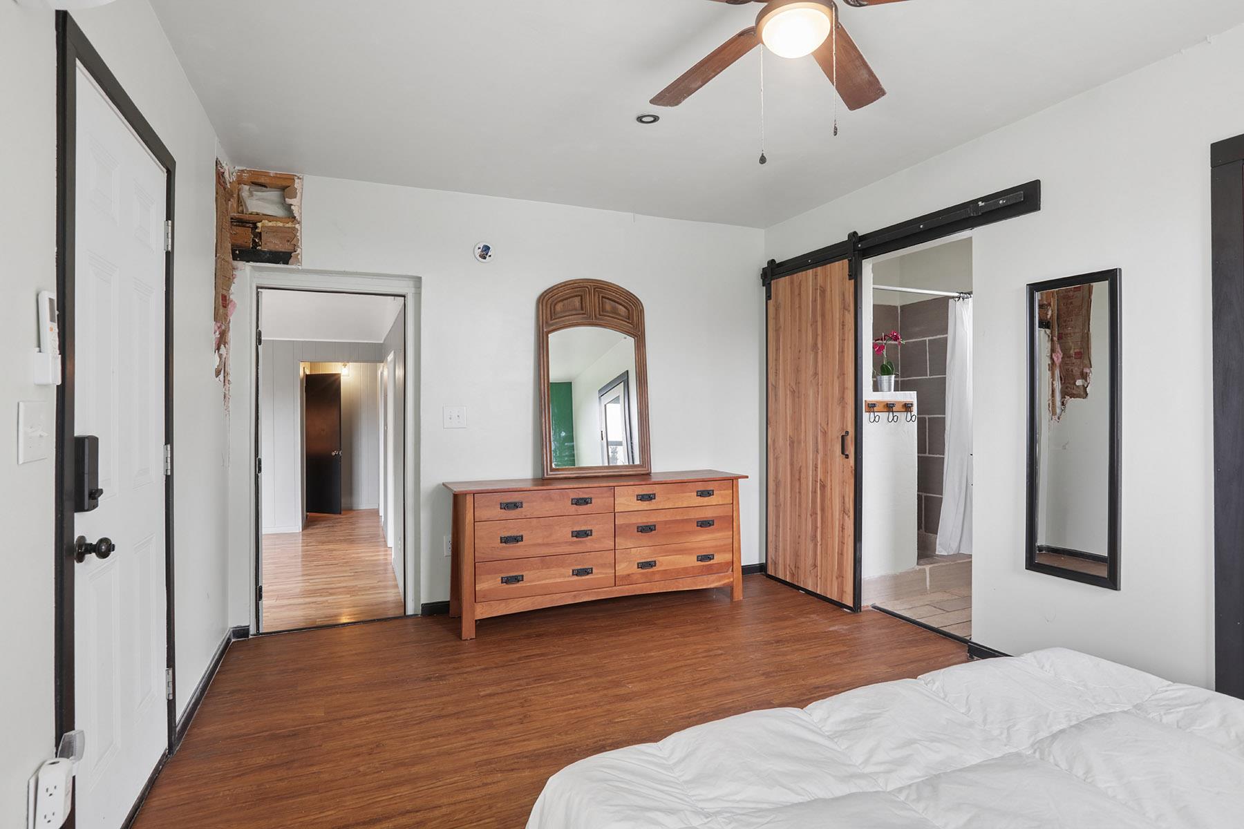 10913 Ridgeway St, Jonestown, TX 78645