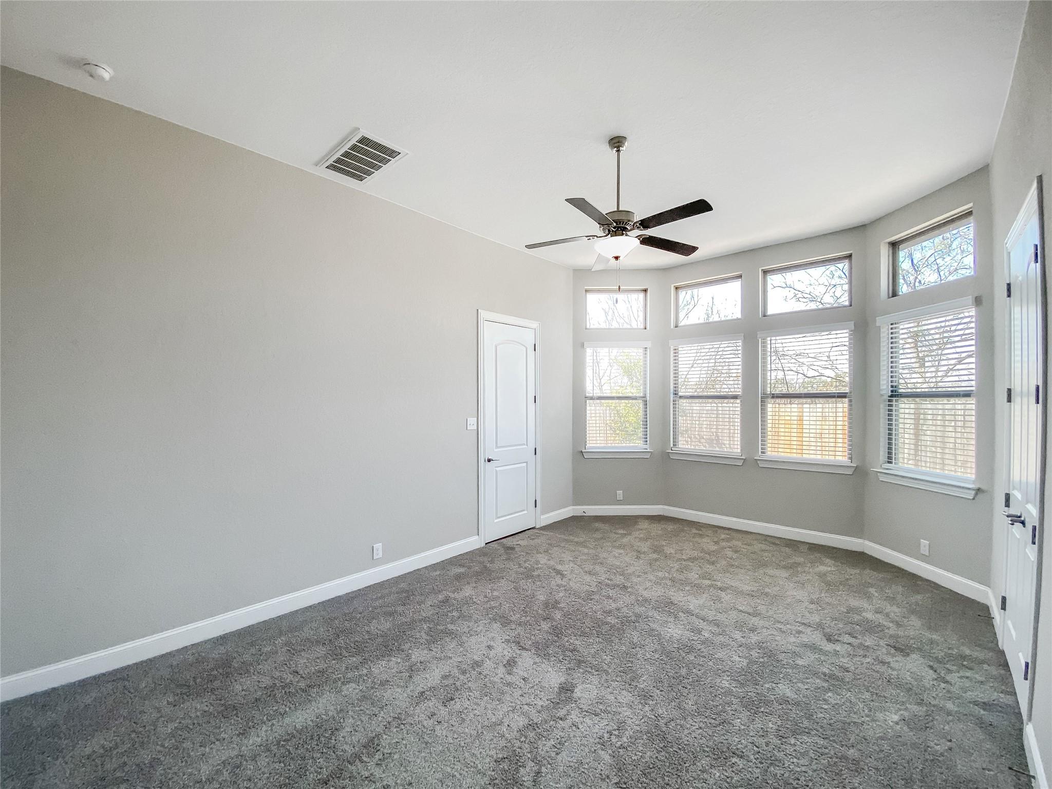 2243 Meadow Way St, New Braunfels, TX 78132