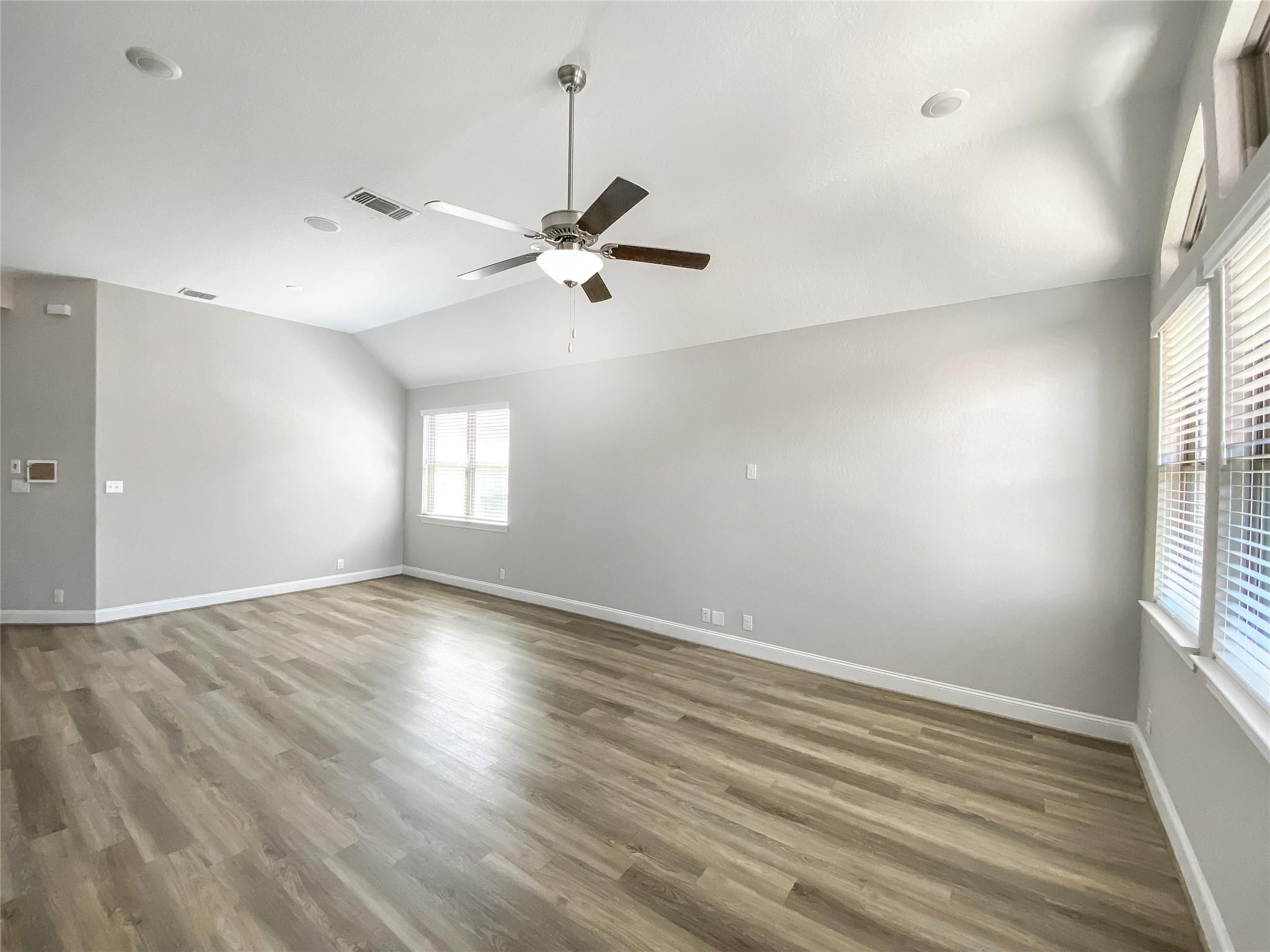 2243 Meadow Way St, New Braunfels, TX 78132