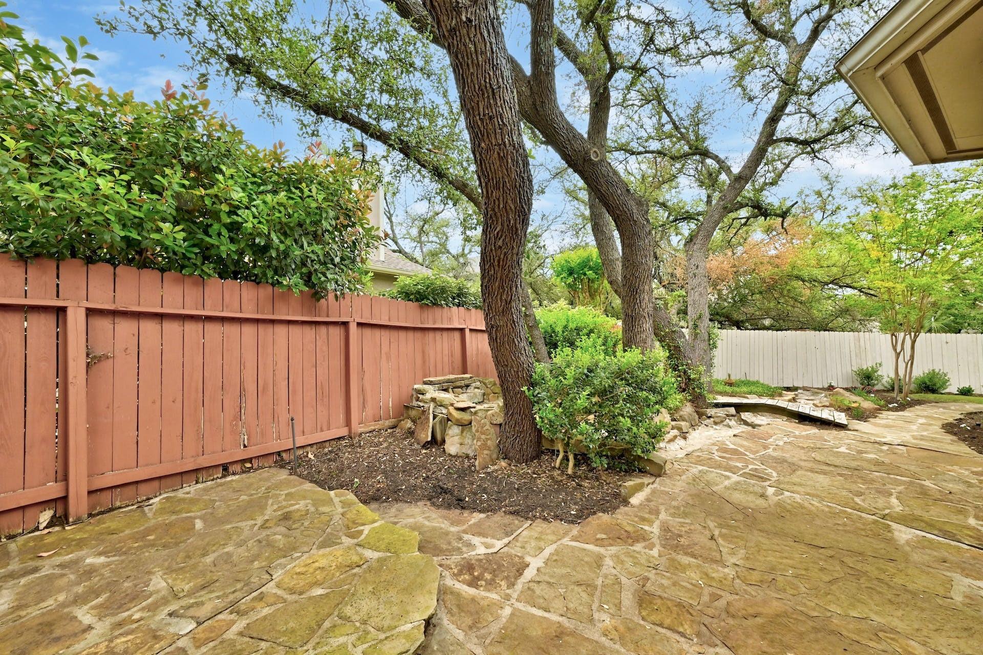 7 Muirfield Greens Cv, Lakeway, TX 78738