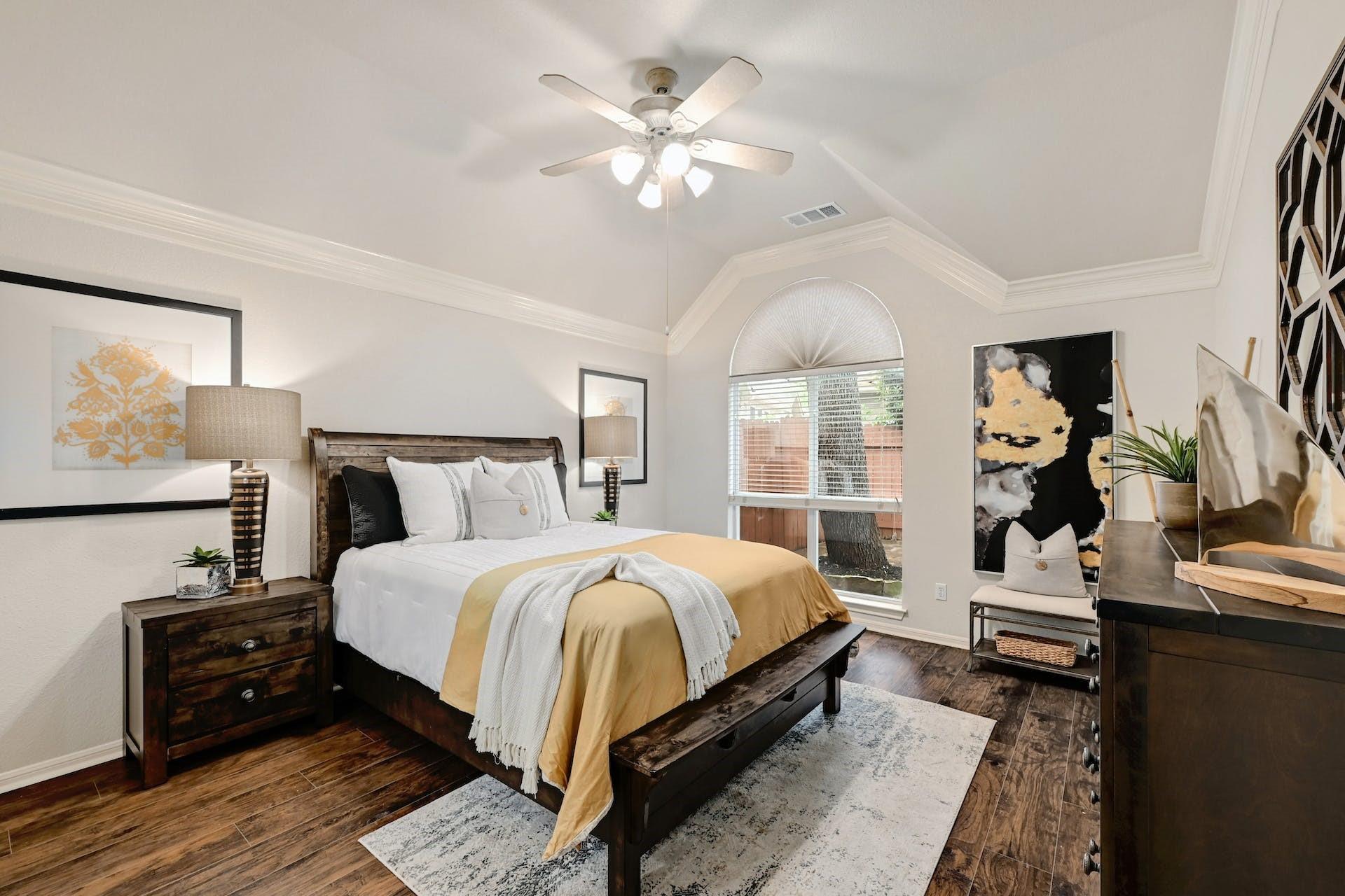 7 Muirfield Greens Cv, Lakeway, TX 78738