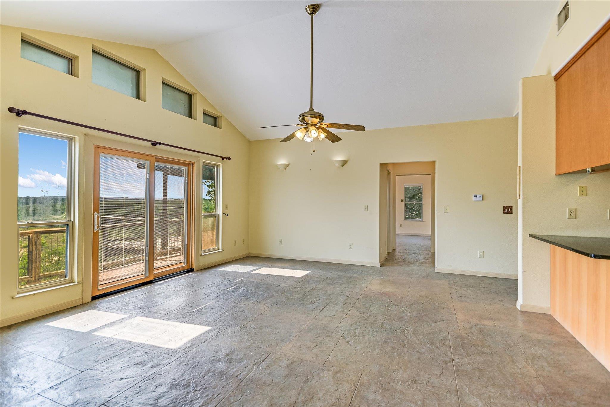 700 CLIFFSIDE Rd, Wimberley, TX 78676