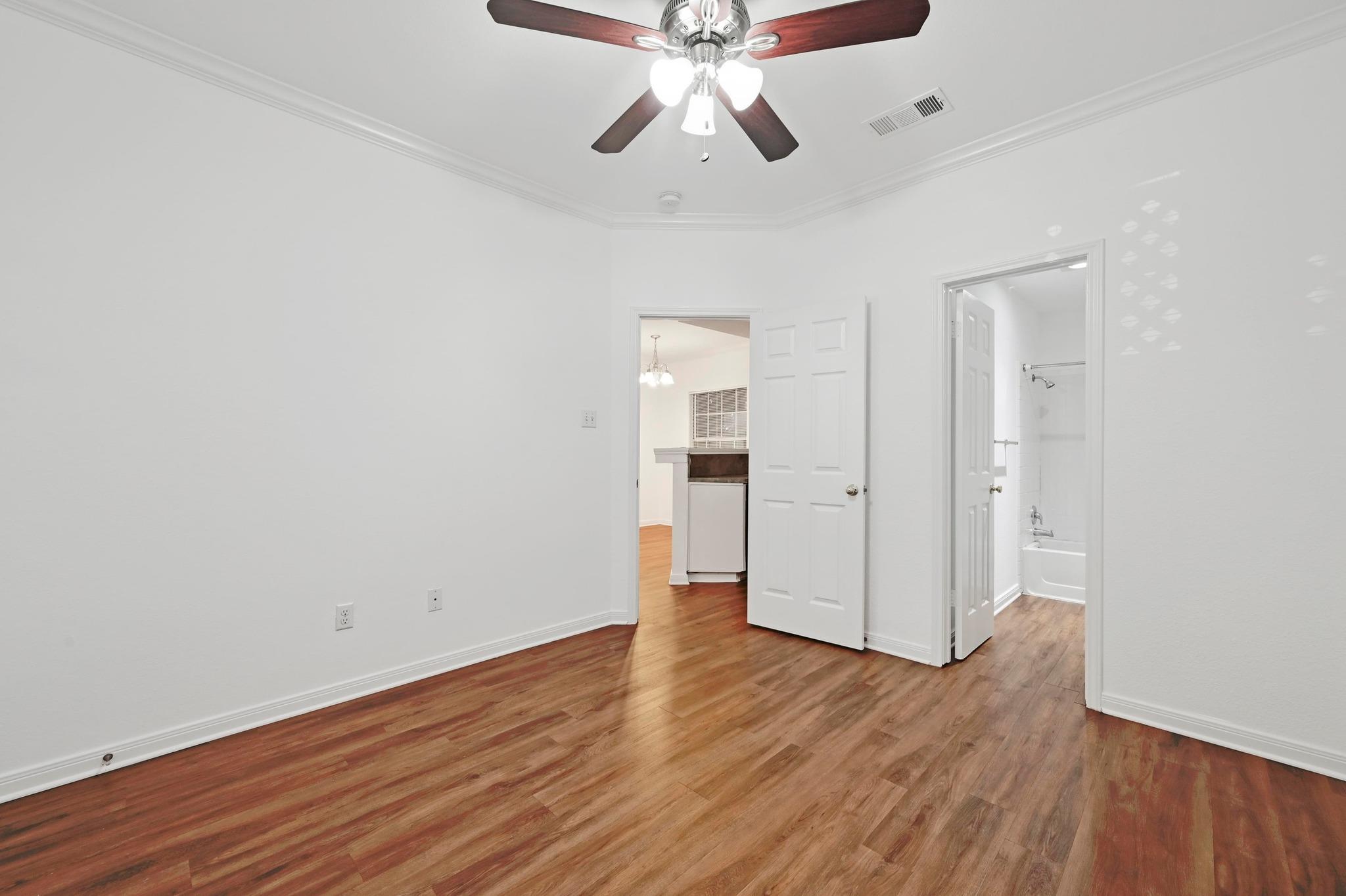 3111 Tom Green St # 110, Austin, TX 78705