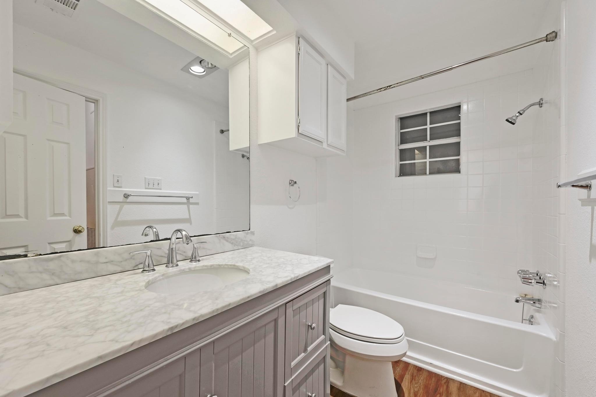 3111 Tom Green St # 110, Austin, TX 78705