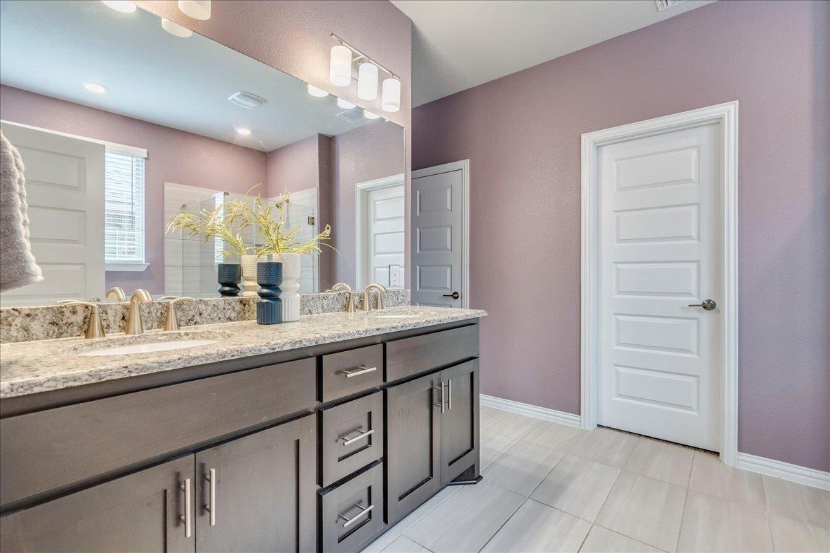 610 Stonewood Ln, Buda, TX 78610