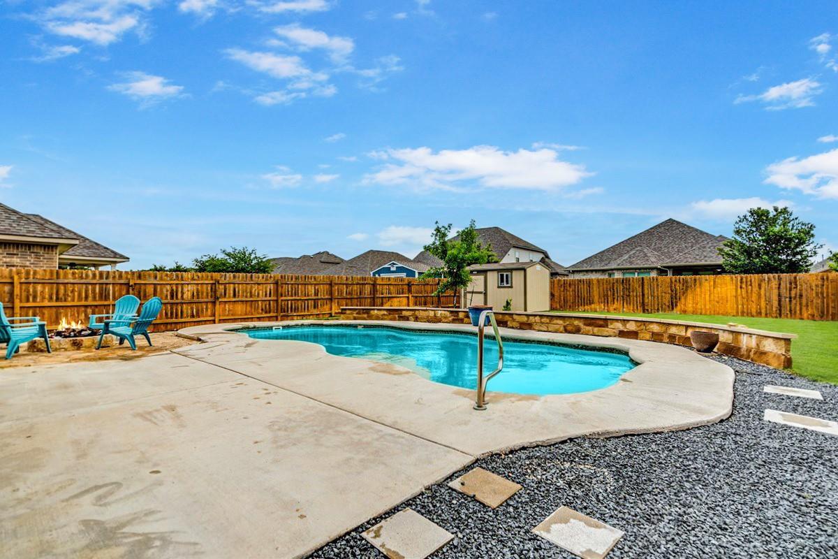 610 Stonewood Ln, Buda, TX 78610