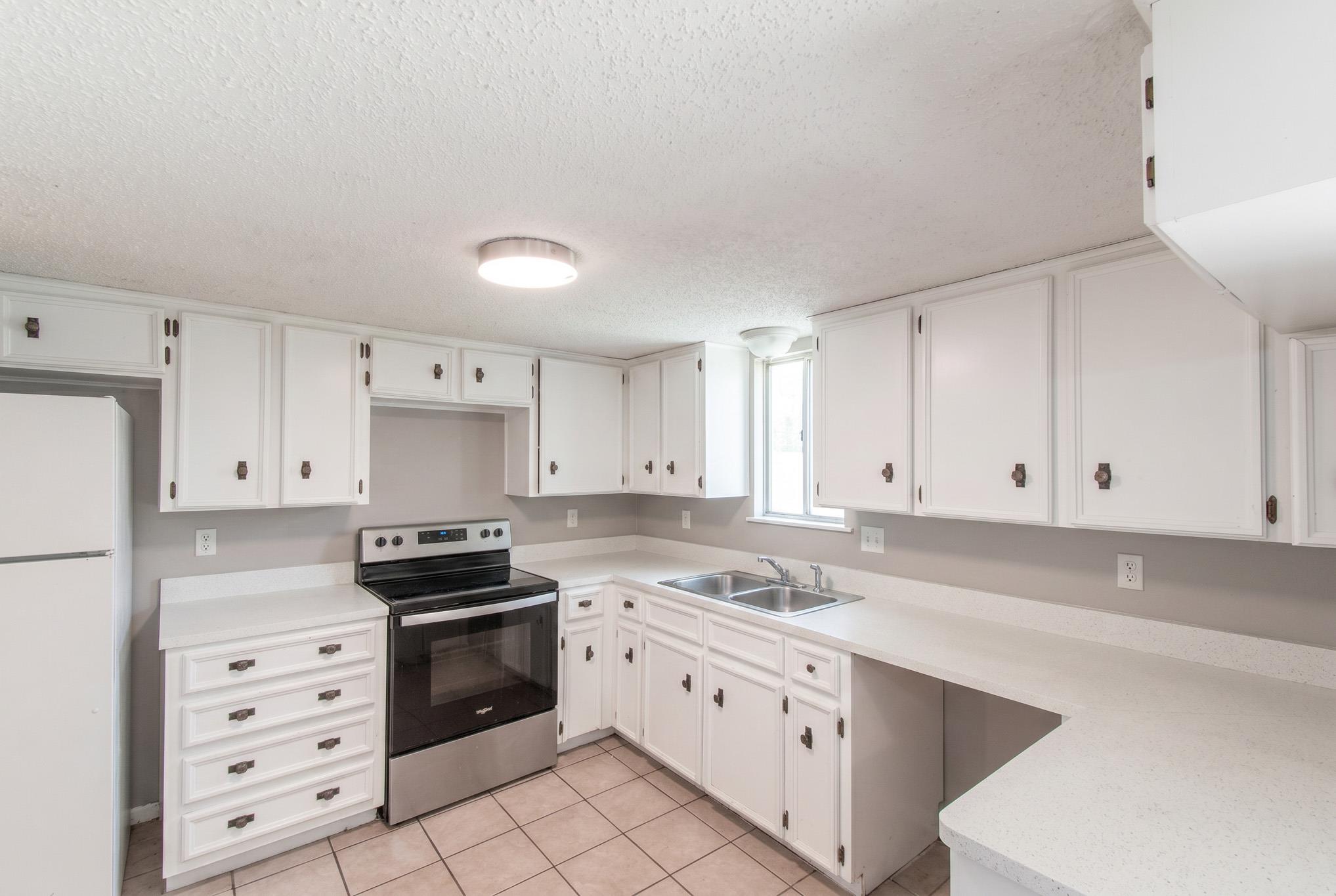 8517 Fathom Cir # B, Austin, TX 78750