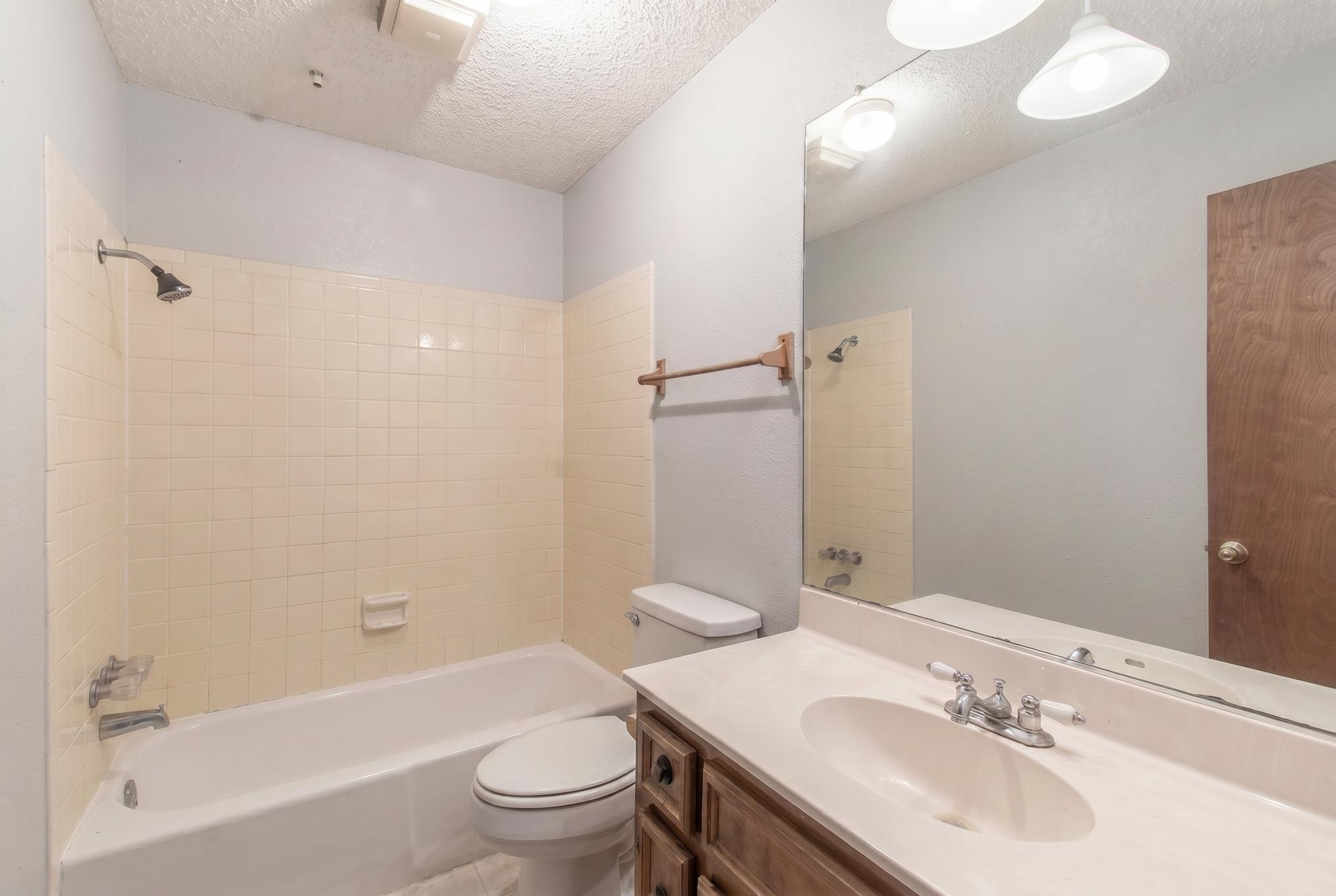 8517 Fathom Cir # B, Austin, TX 78750