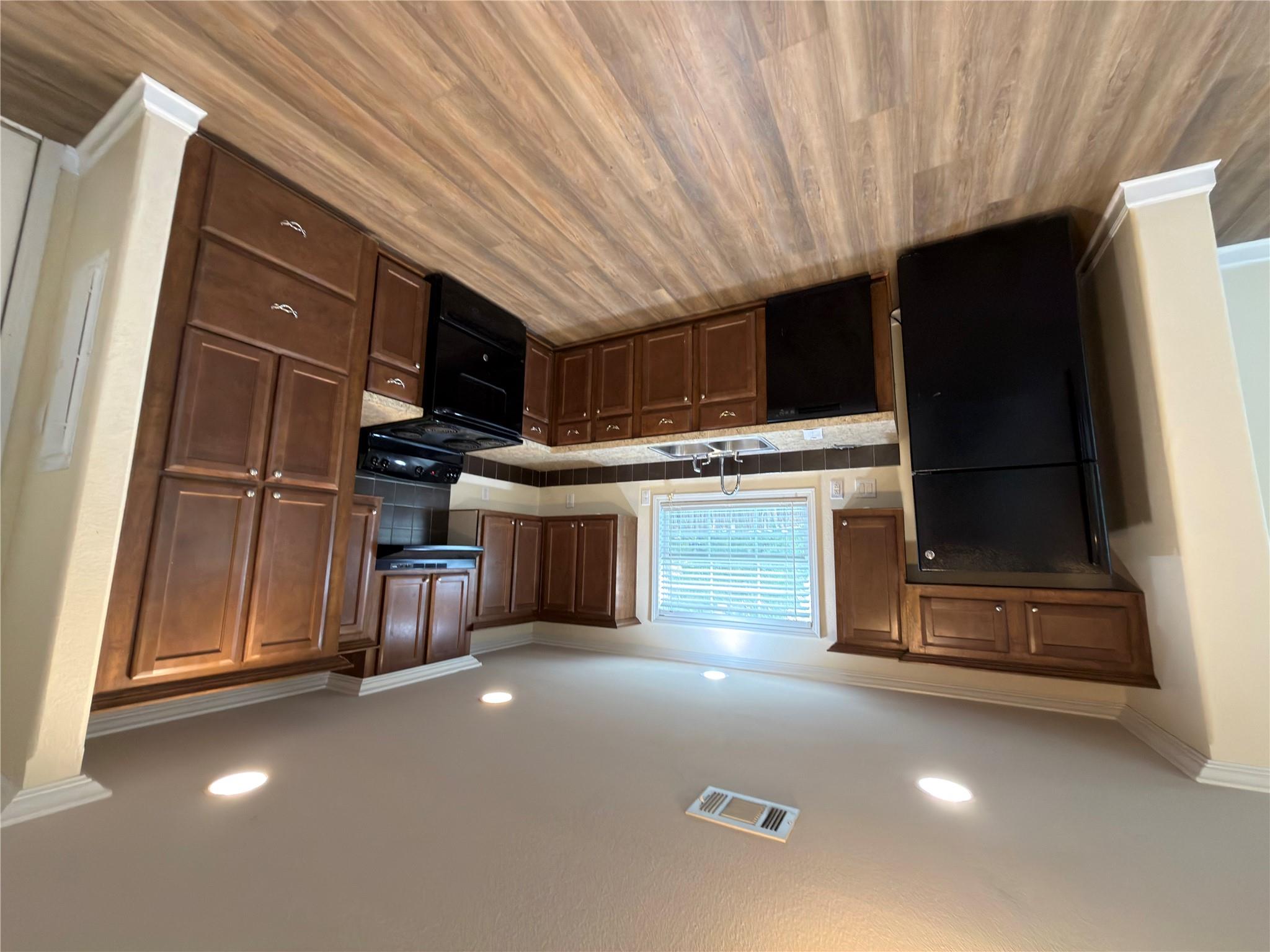 7691 FM 32 # 4, Fischer, TX 78623