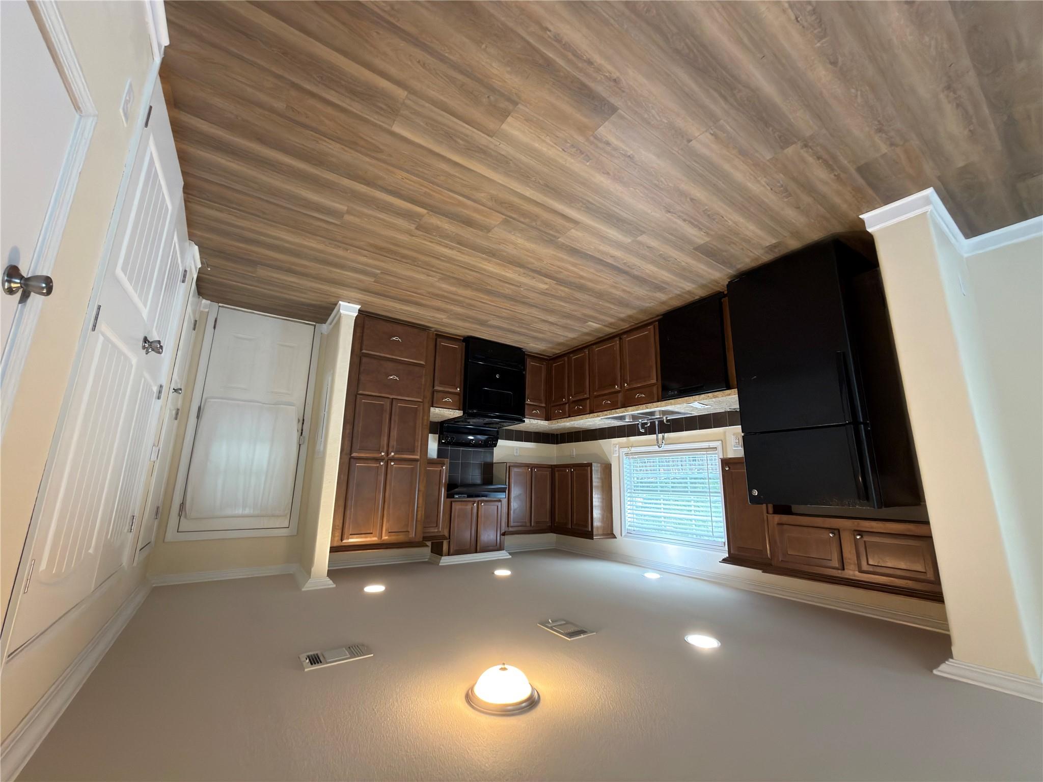 7691 FM 32 # 4, Fischer, TX 78623