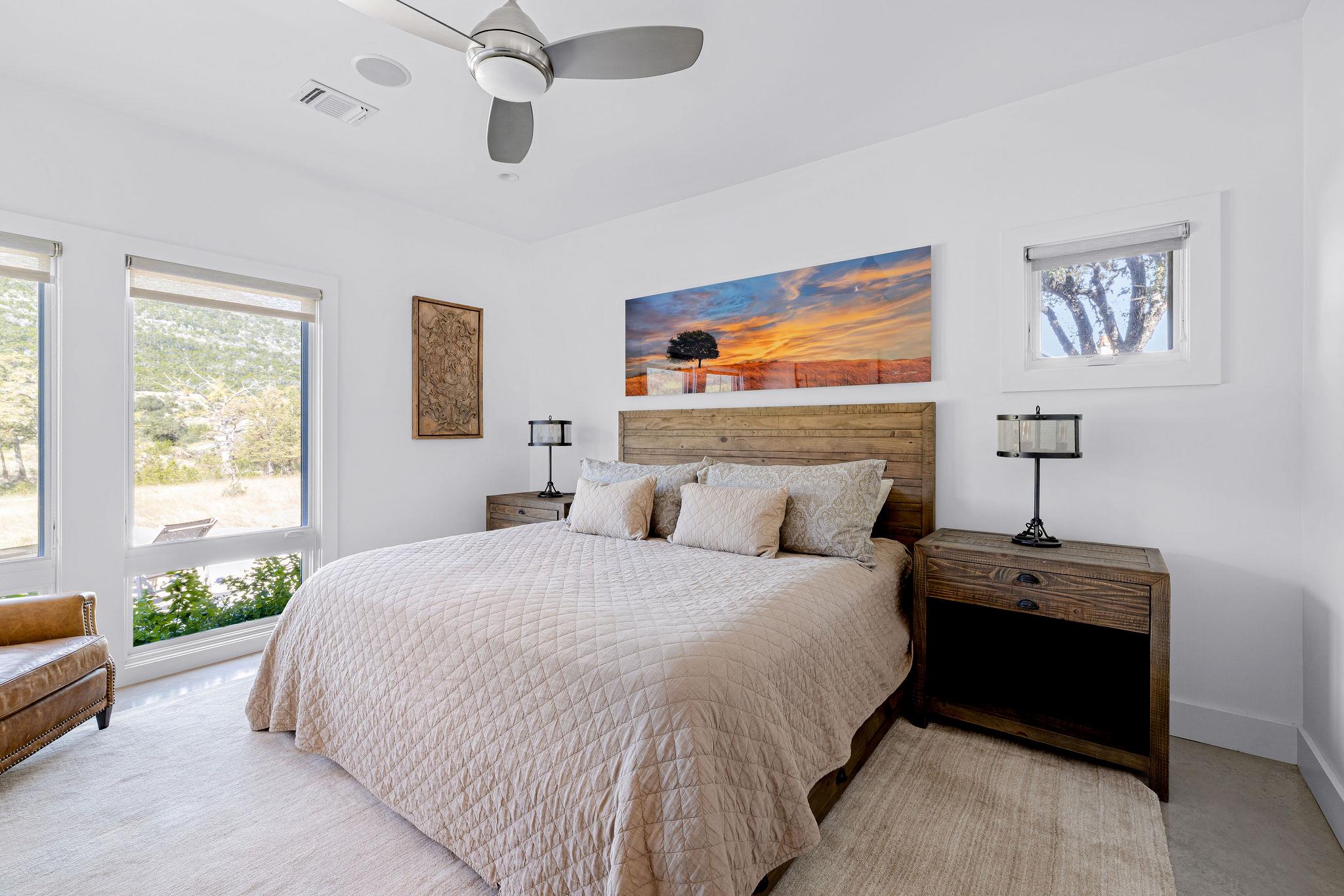 415 Frio Canon Trl, Leakey, TX 78873
