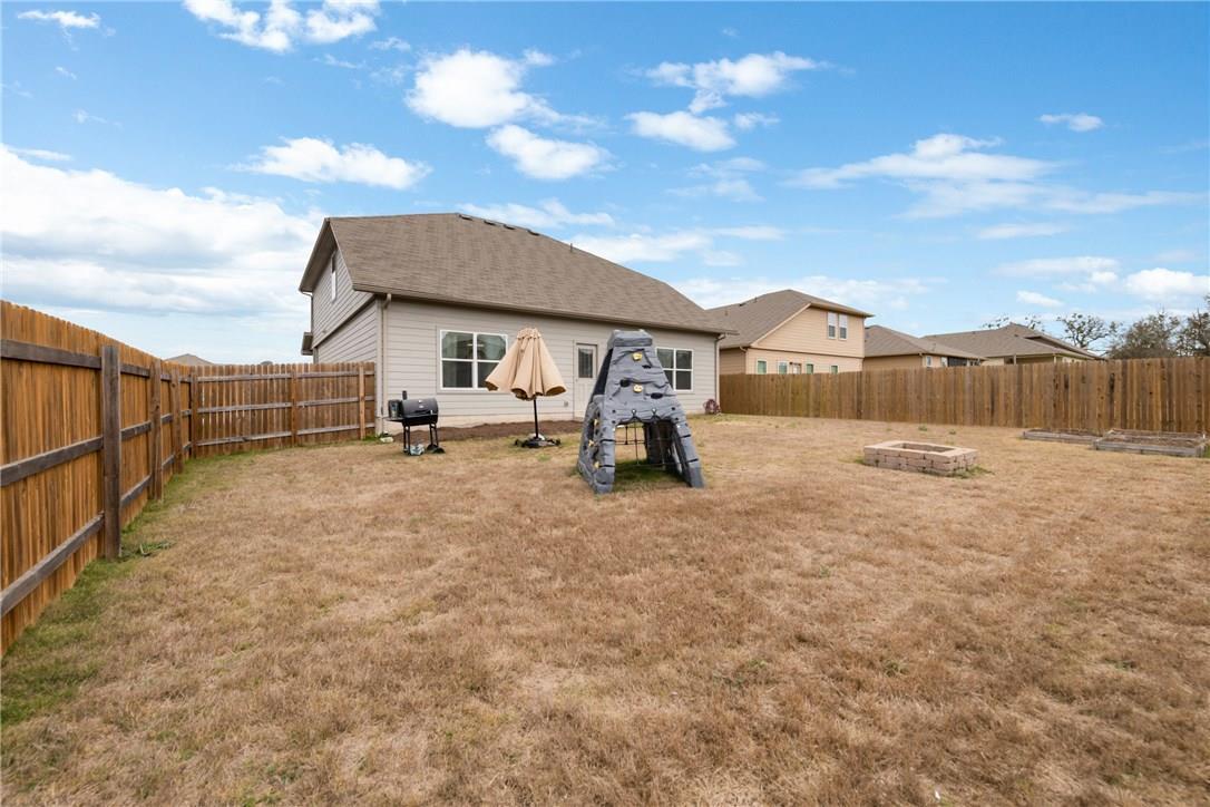 206 Llano River Trl, Hutto, TX 78634