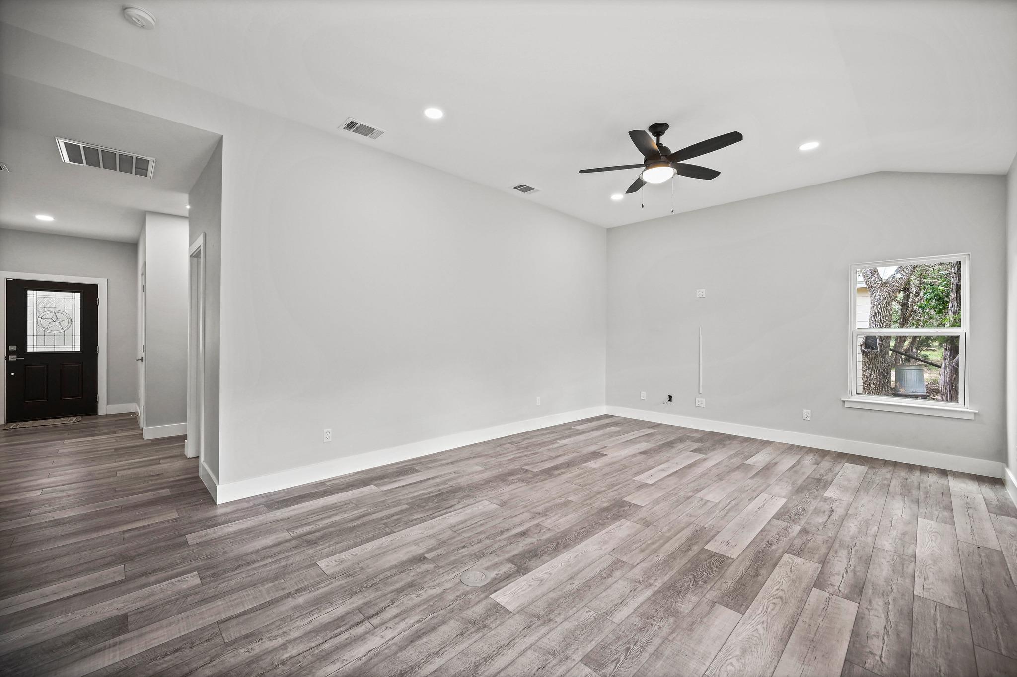 231 N Rainbow Ranch Rd, Wimberley, TX 78676