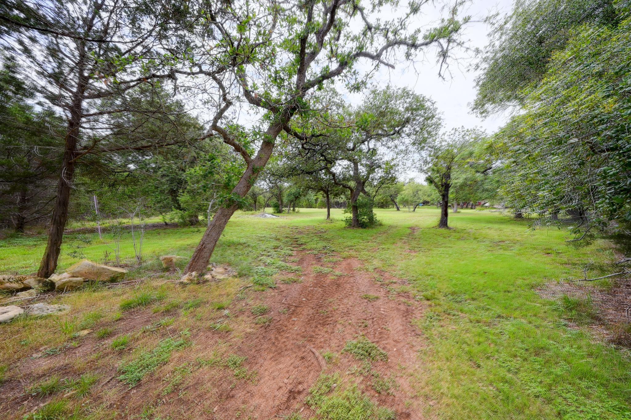 231 N Rainbow Ranch Rd, Wimberley, TX 78676