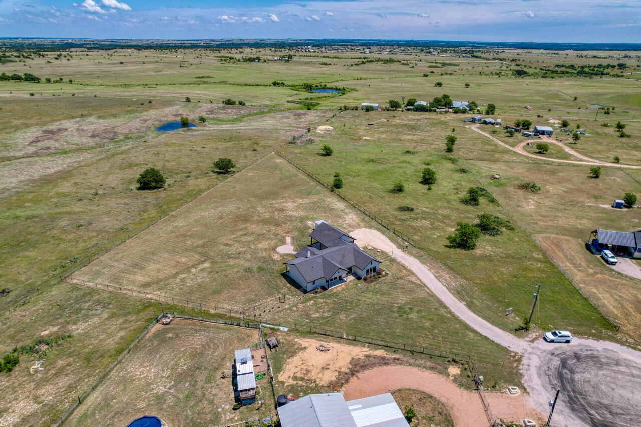 187 Lila Ln, Bertram, TX 78605