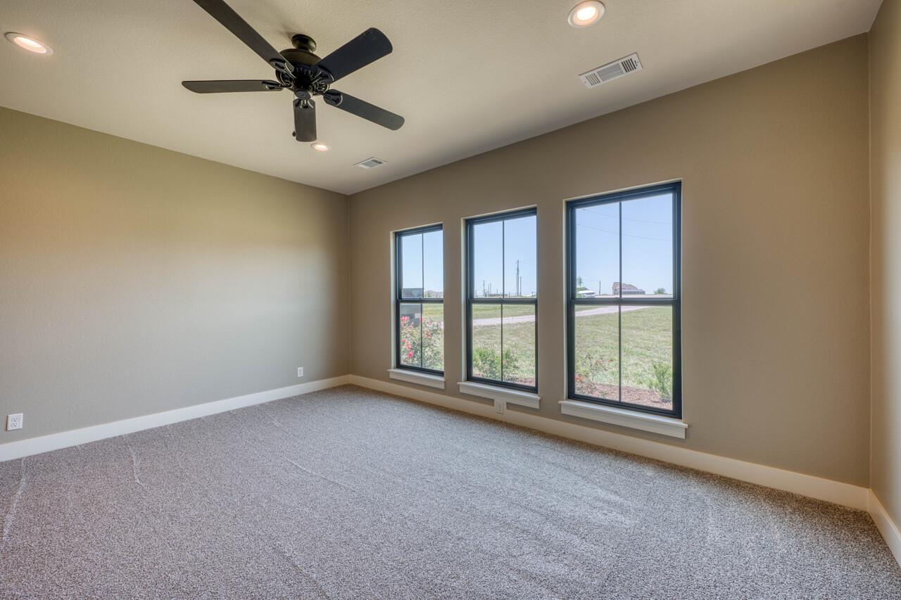 187 Lila Ln, Bertram, TX 78605