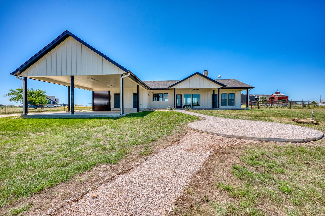 187 Lila Ln, Bertram, TX 78605