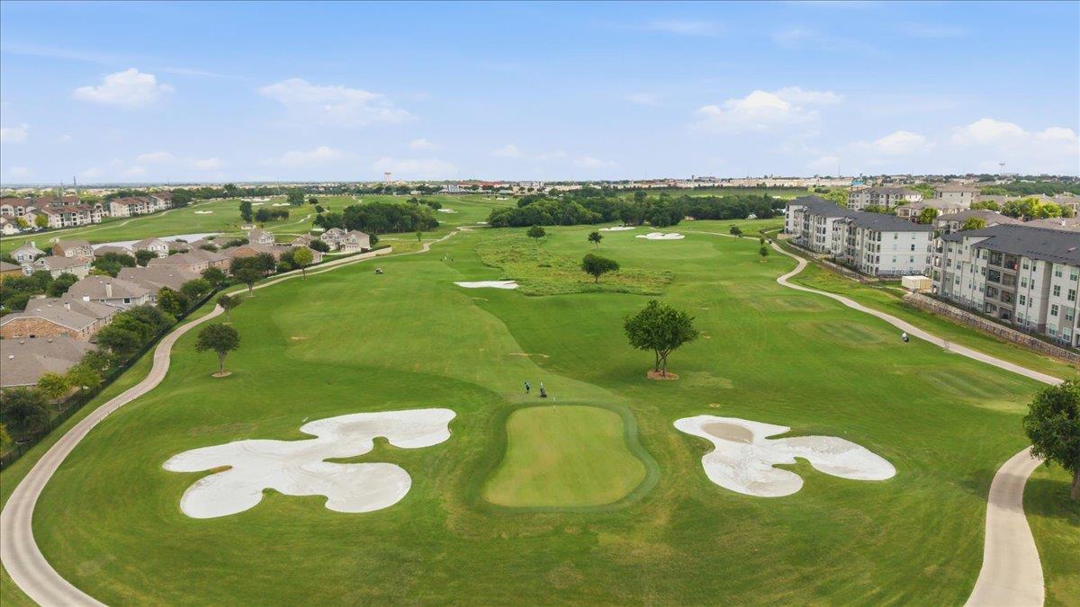 154 Danish Drive Dr, Hutto, TX 78634