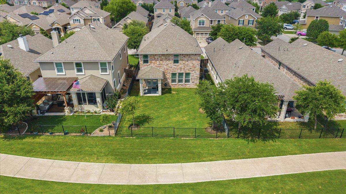 154 Danish Drive Dr, Hutto, TX 78634