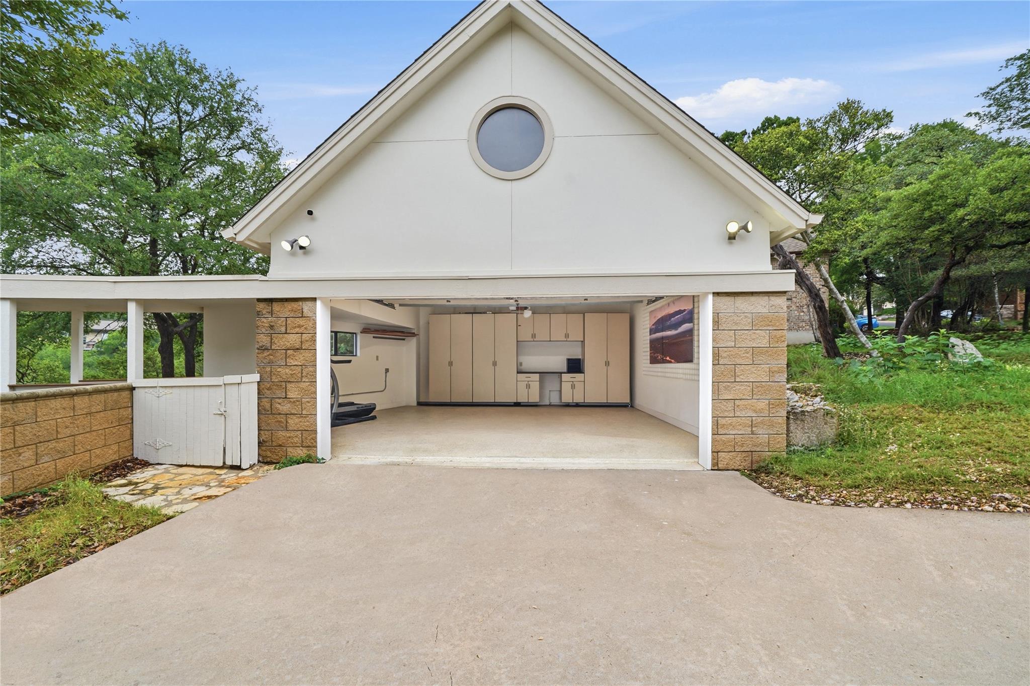 10102 Grand Teton Ct, Austin, TX 78759