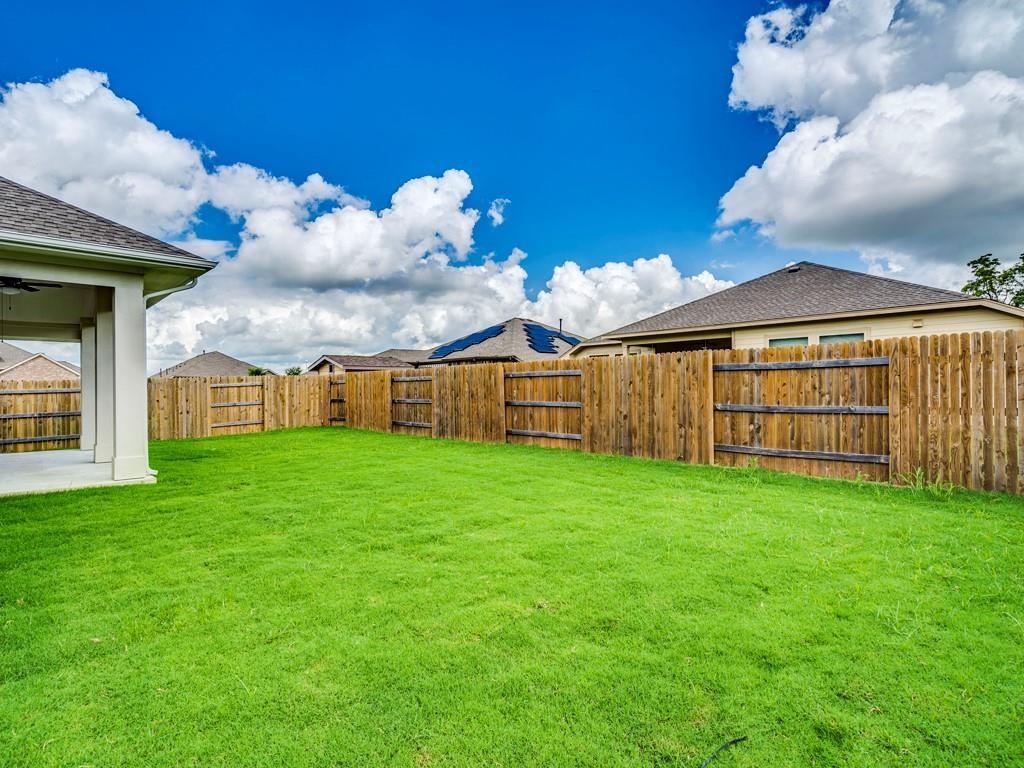 270 Rimrock Ct, Bastrop, TX 78602