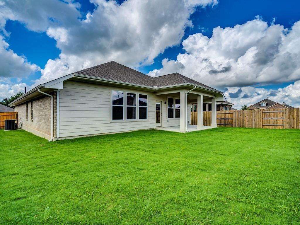 270 Rimrock Ct, Bastrop, TX 78602