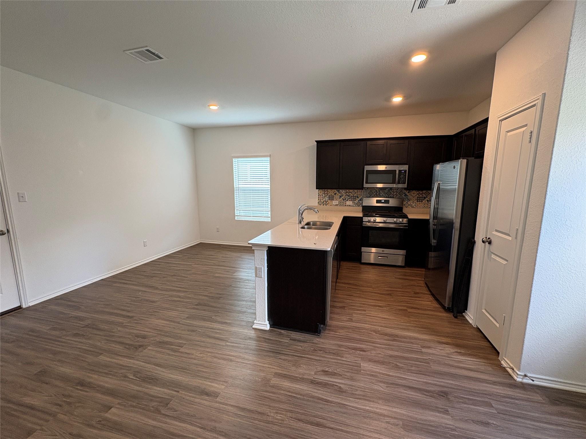 566 Gabbro Gdns, Maxwell, TX 78656